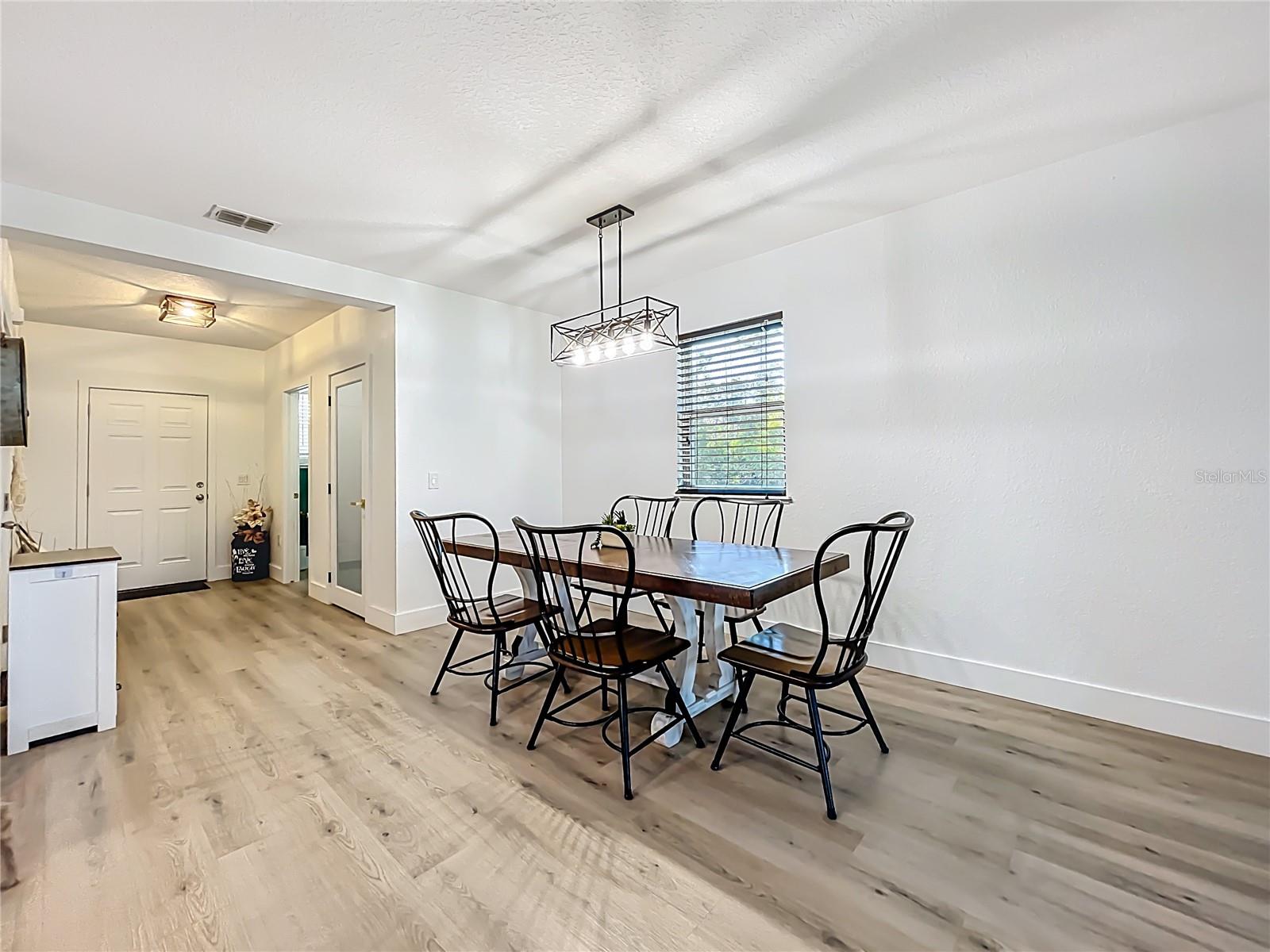 Image 13 of 52 For 9219 Canna Street