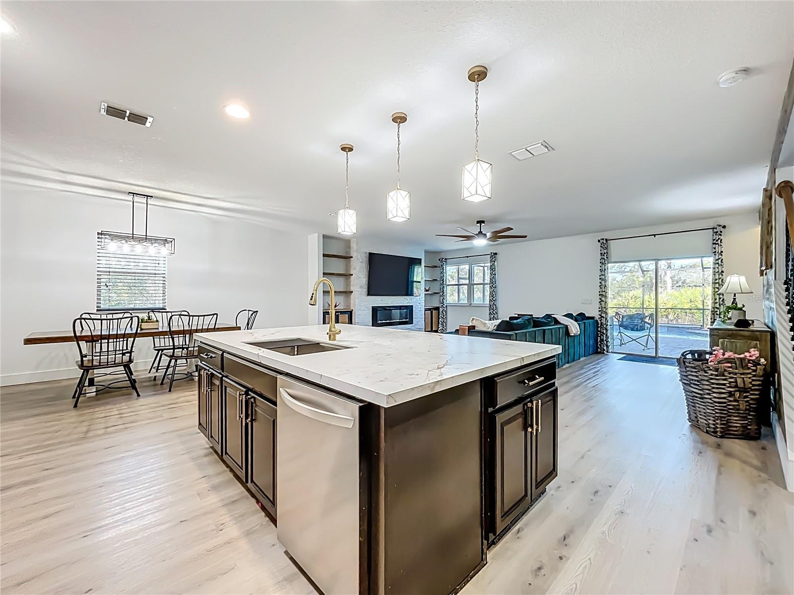 Image 8 of 52 For 9219 Canna Street