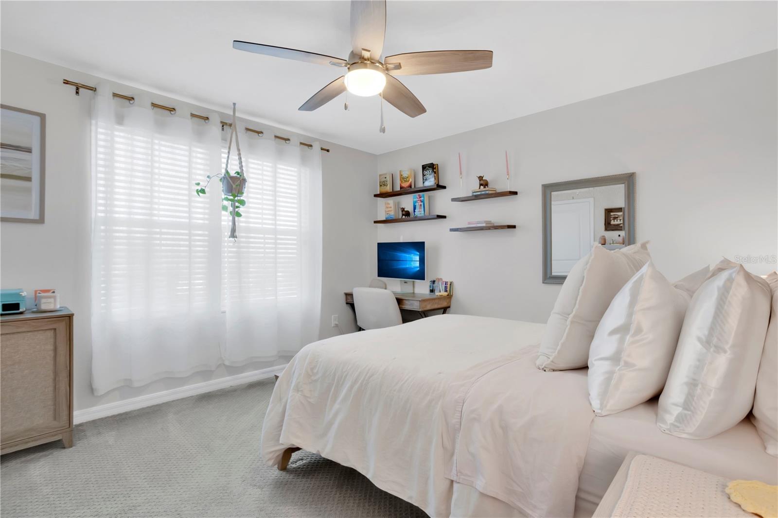 Image 11 of 44 For 15823 High Bell Place