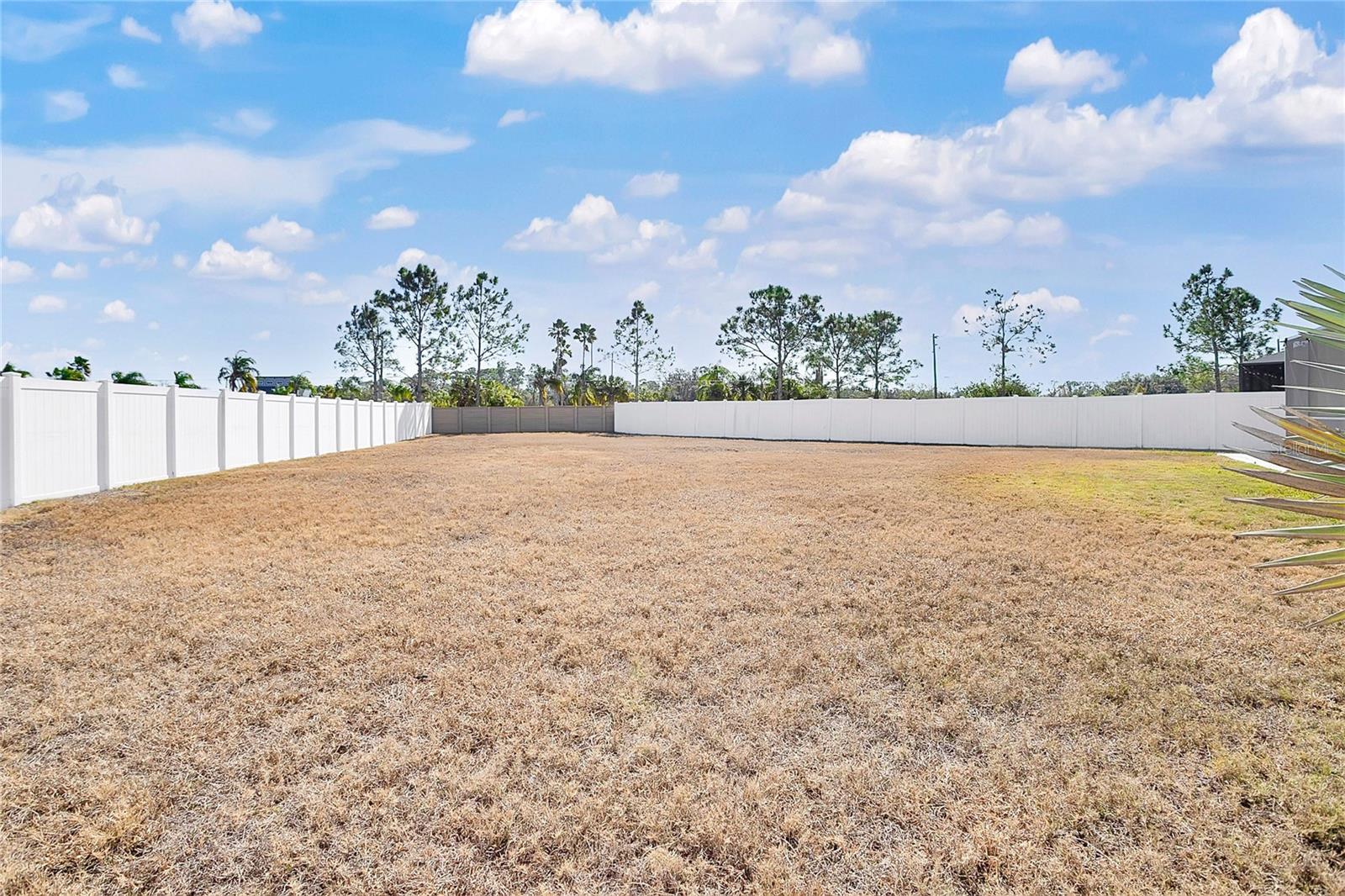 Image 33 of 44 For 15823 High Bell Place