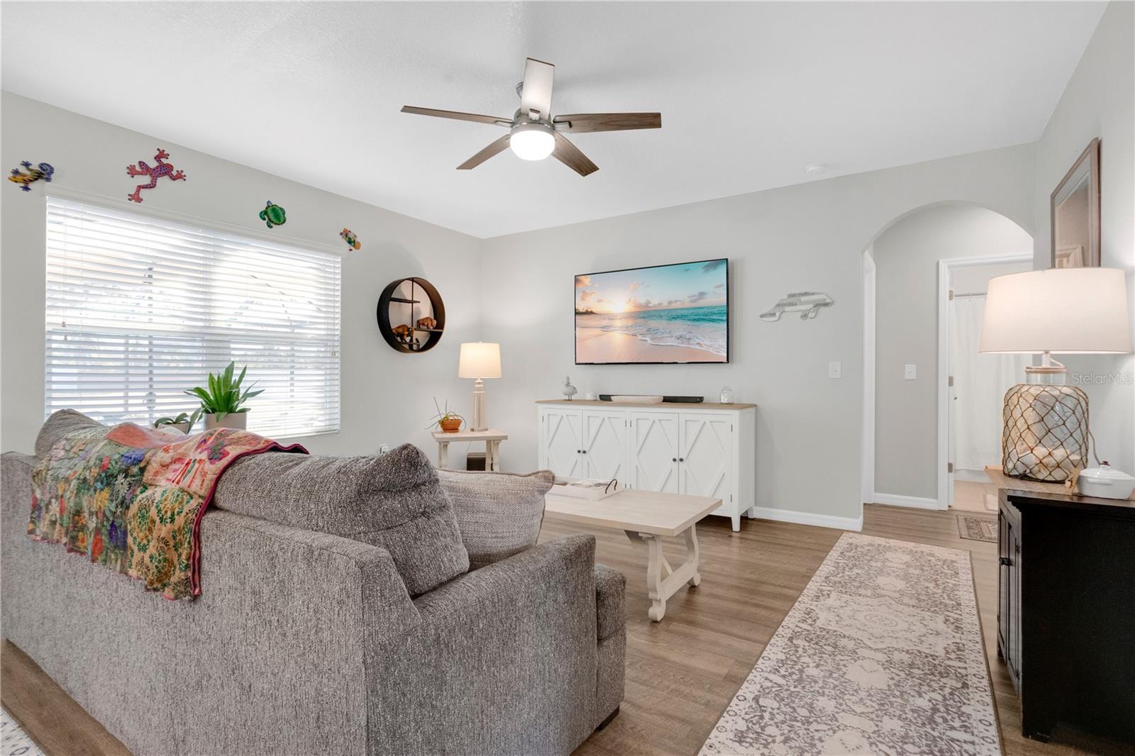 Image 5 of 44 For 15823 High Bell Place