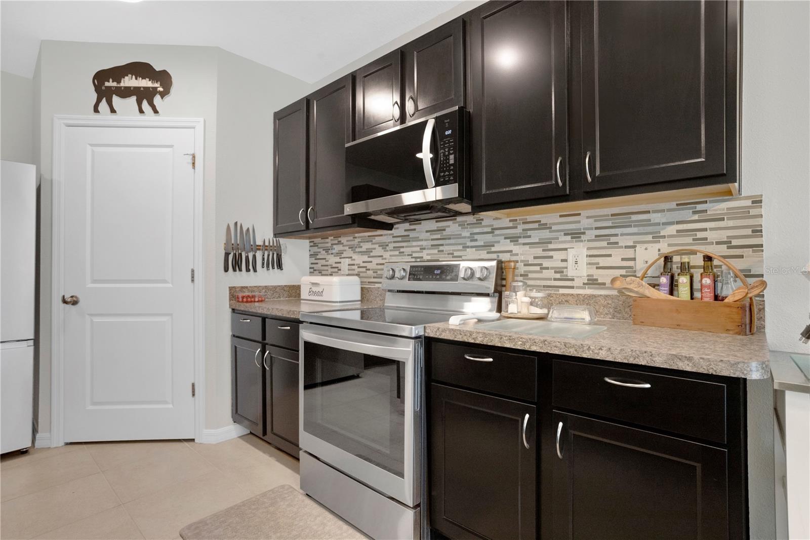 Image 9 of 44 For 15823 High Bell Place