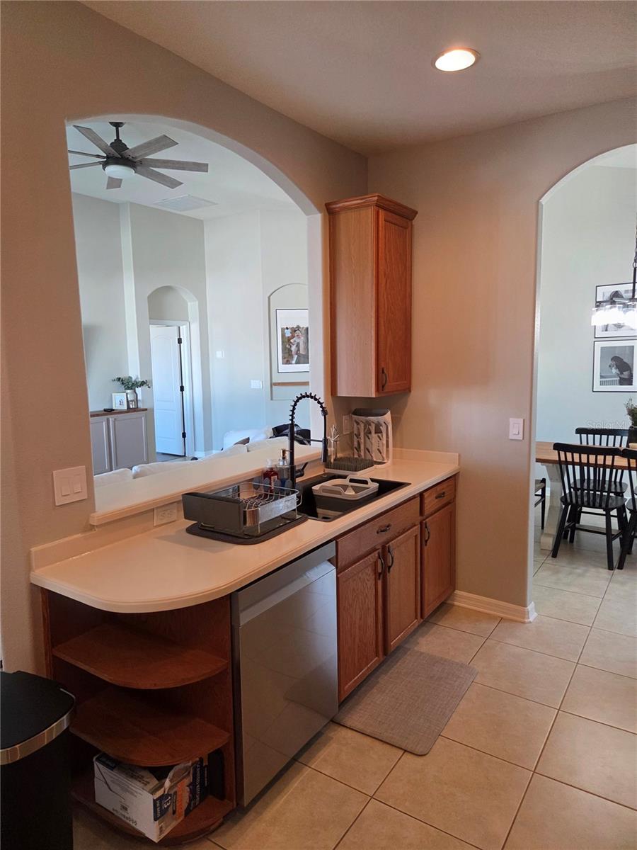 Image 11 of 38 For 5202 72nd Street E