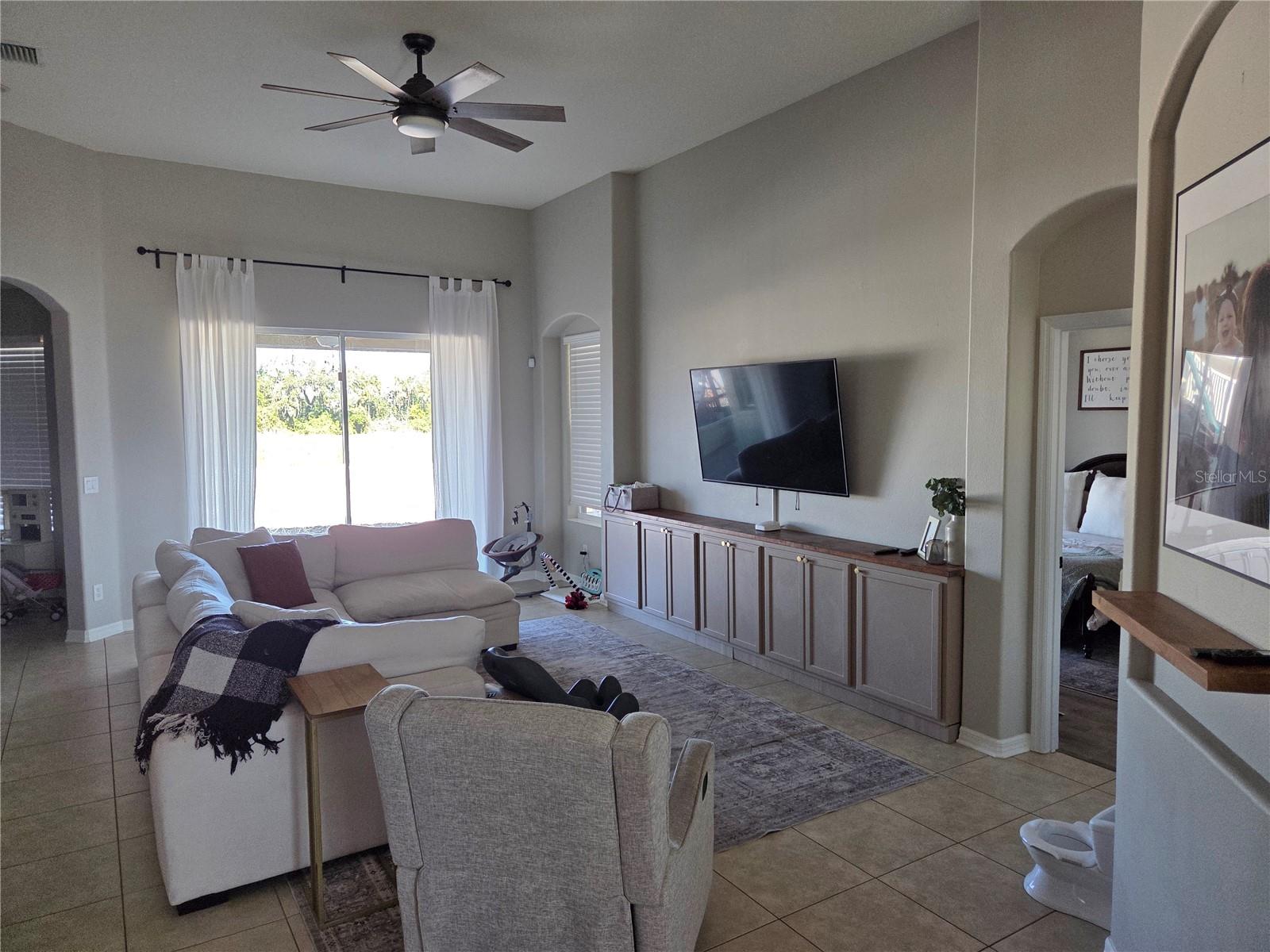 Image 6 of 38 For 5202 72nd Street E