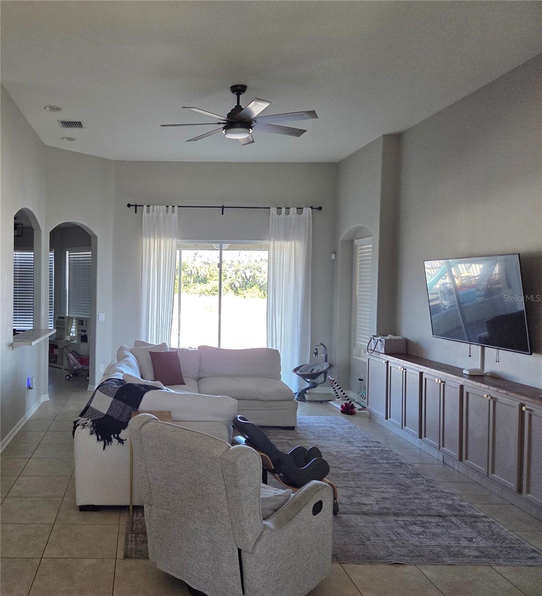 Image 8 of 38 For 5202 72nd Street E