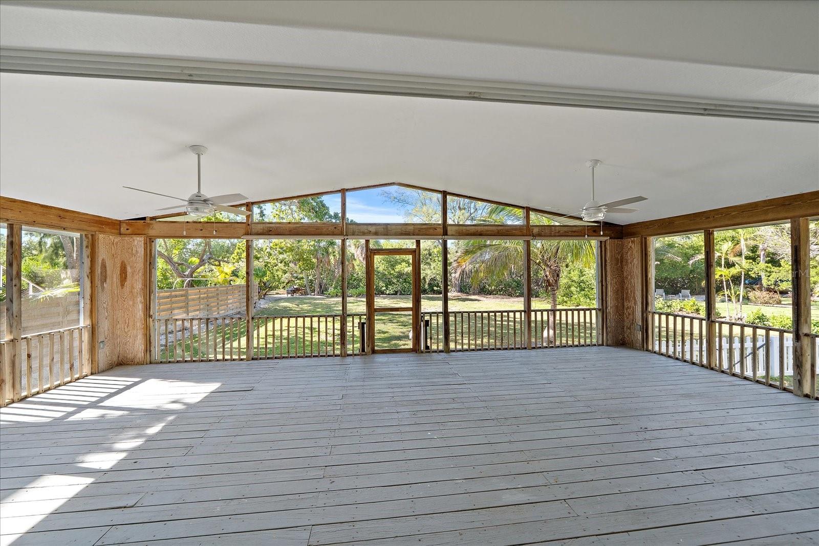 Image 17 of 48 For 6841 Longboat Drive S