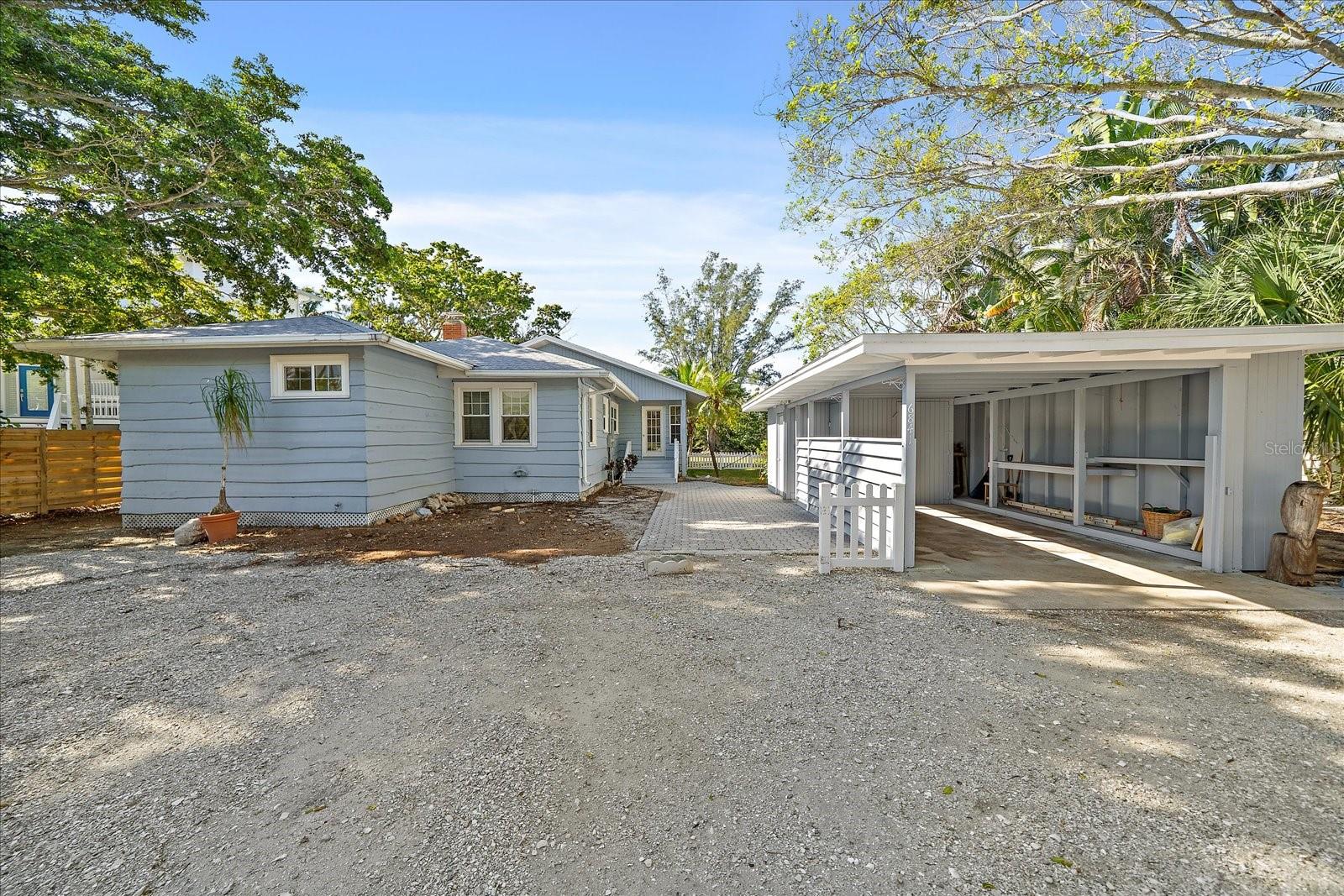 Image 2 of 48 For 6841 Longboat Drive S