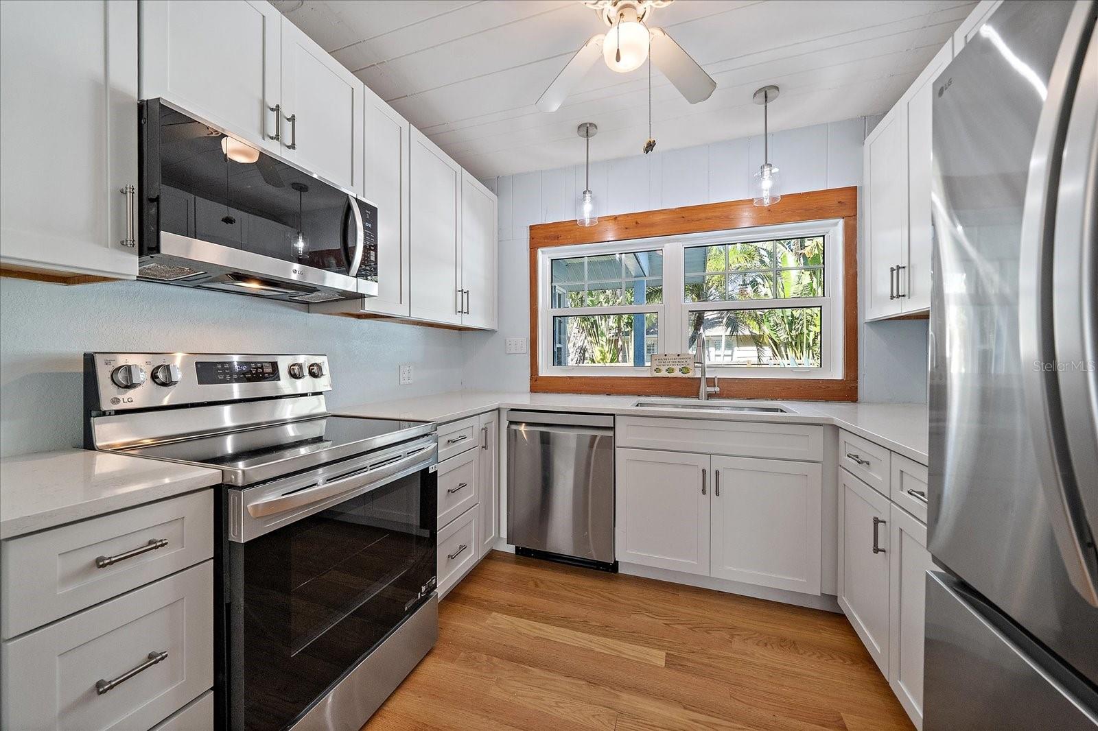 Image 20 of 48 For 6841 Longboat Drive S