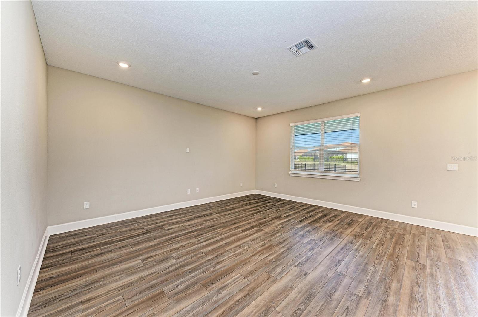 Image 13 of 87 For 13827 Green Hammock Place