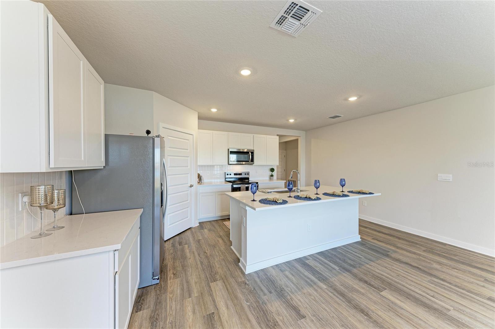 Image 11 of 66 For 18143 Wheathouse Place