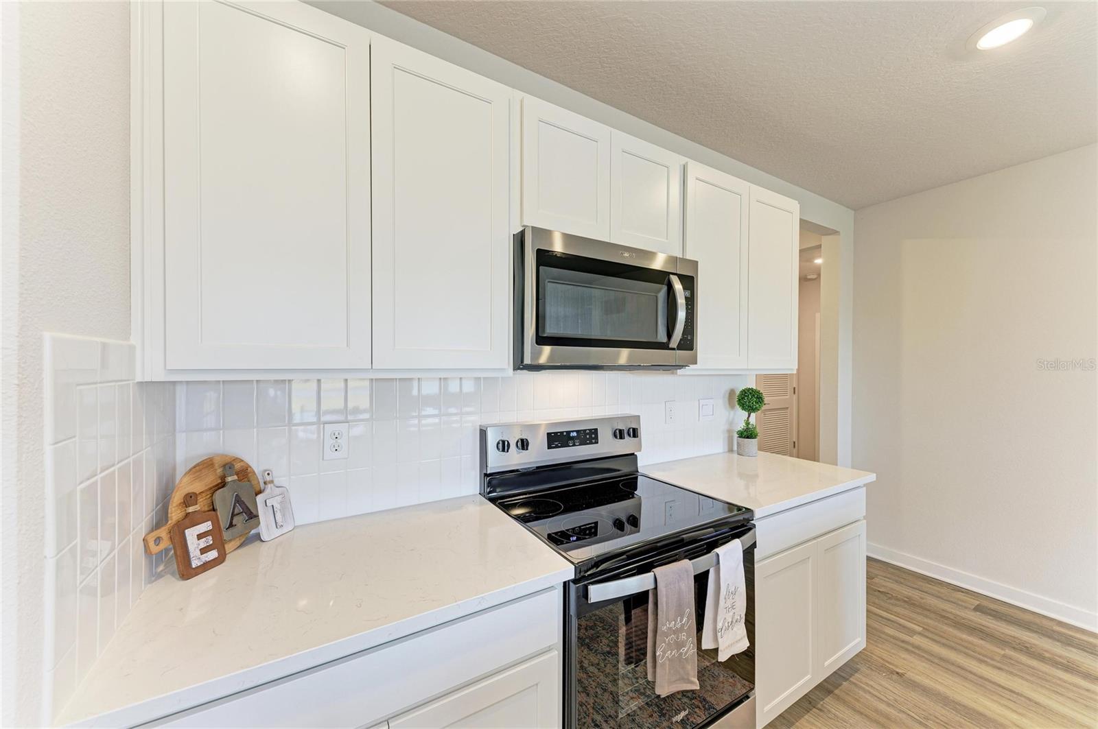 Image 12 of 66 For 18143 Wheathouse Place