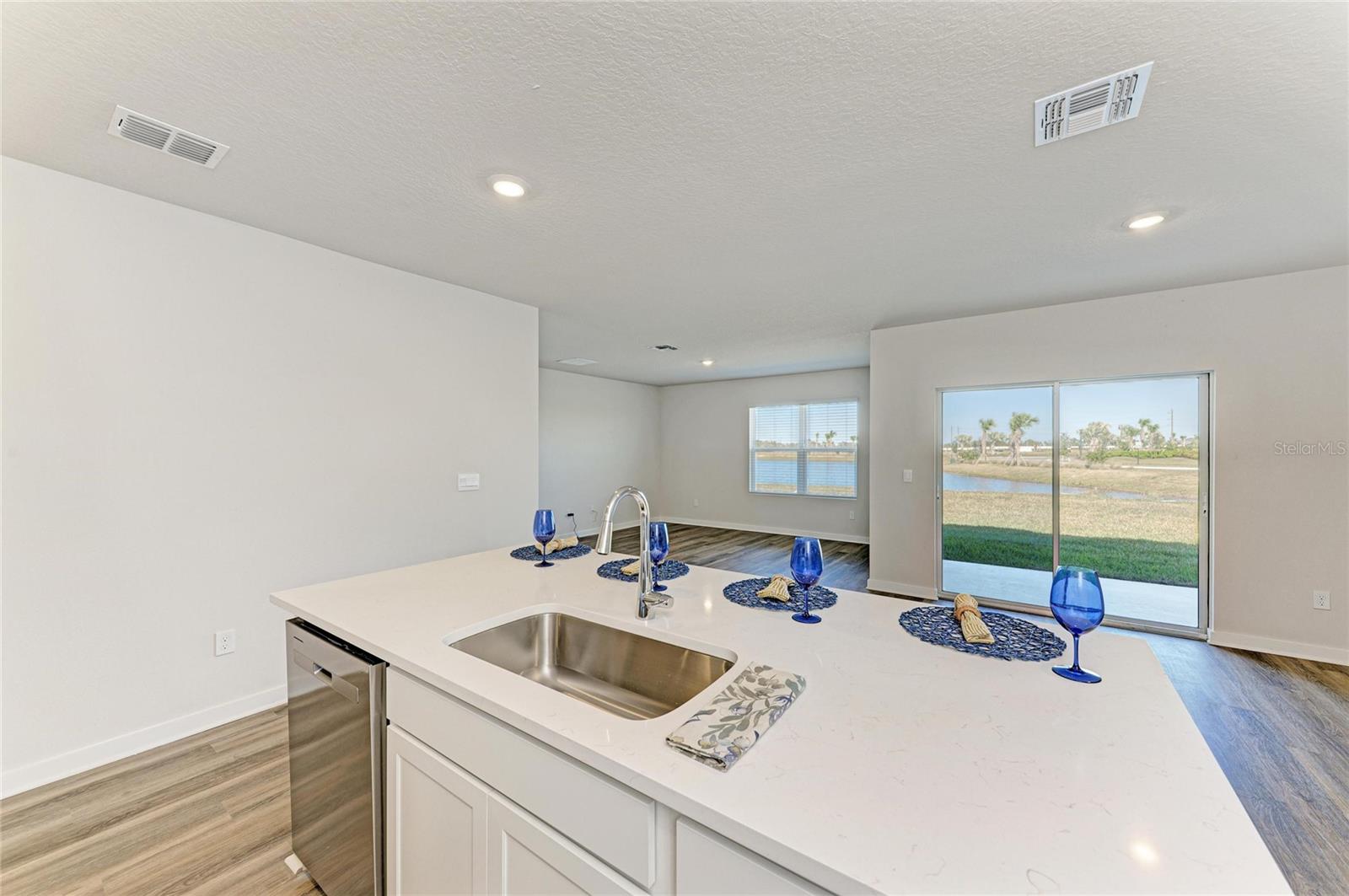 Image 13 of 66 For 18143 Wheathouse Place