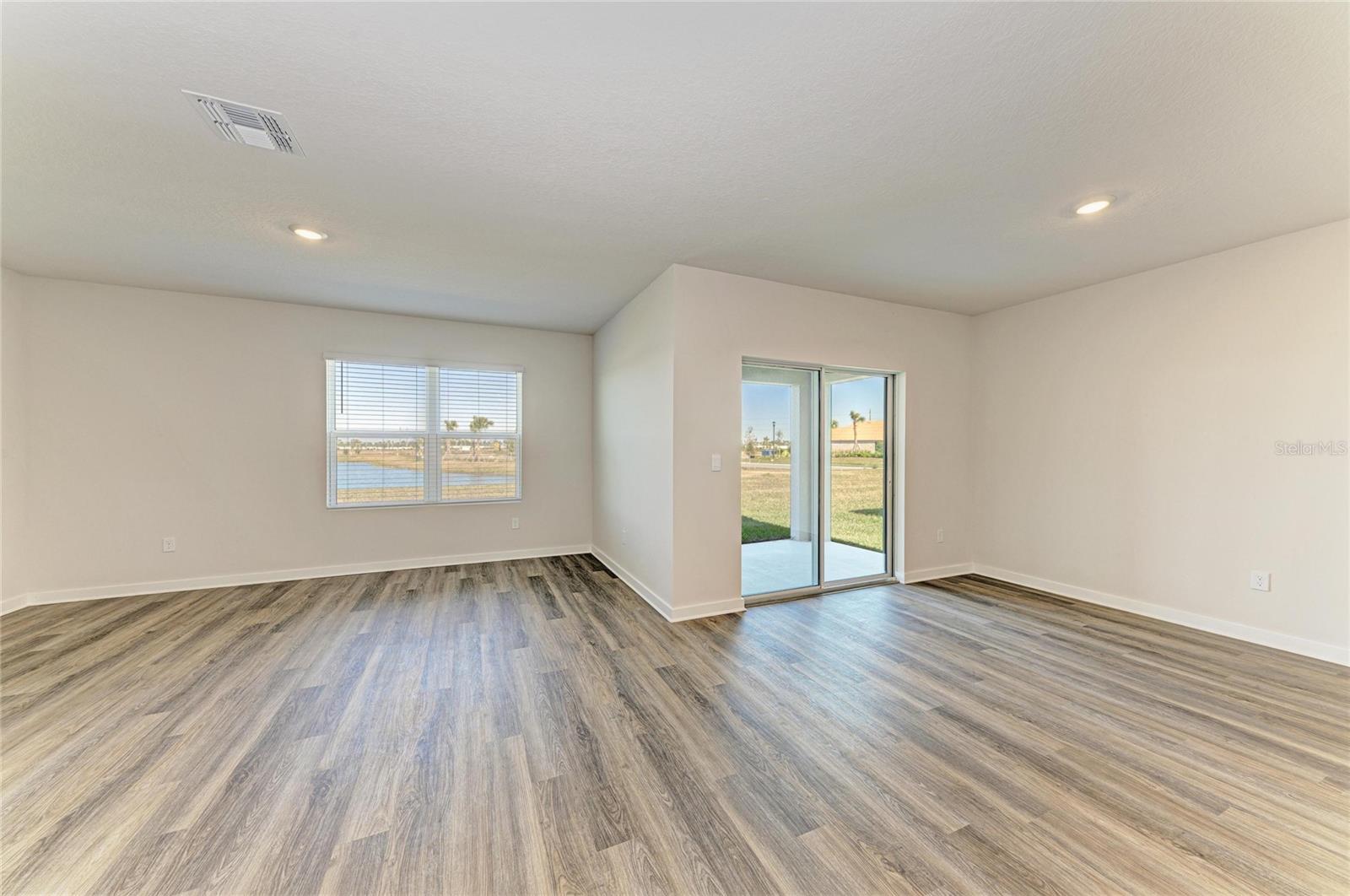 Image 15 of 66 For 18143 Wheathouse Place