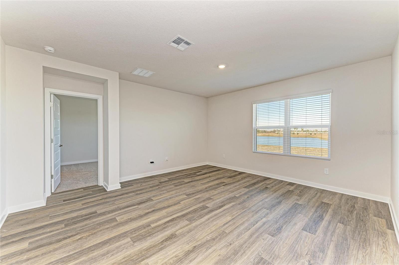 Image 19 of 66 For 18143 Wheathouse Place