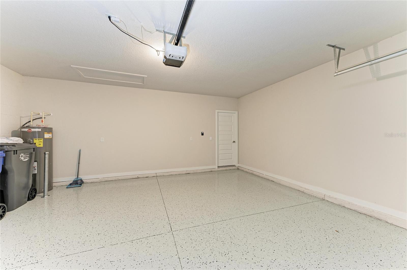 Image 37 of 66 For 18143 Wheathouse Place