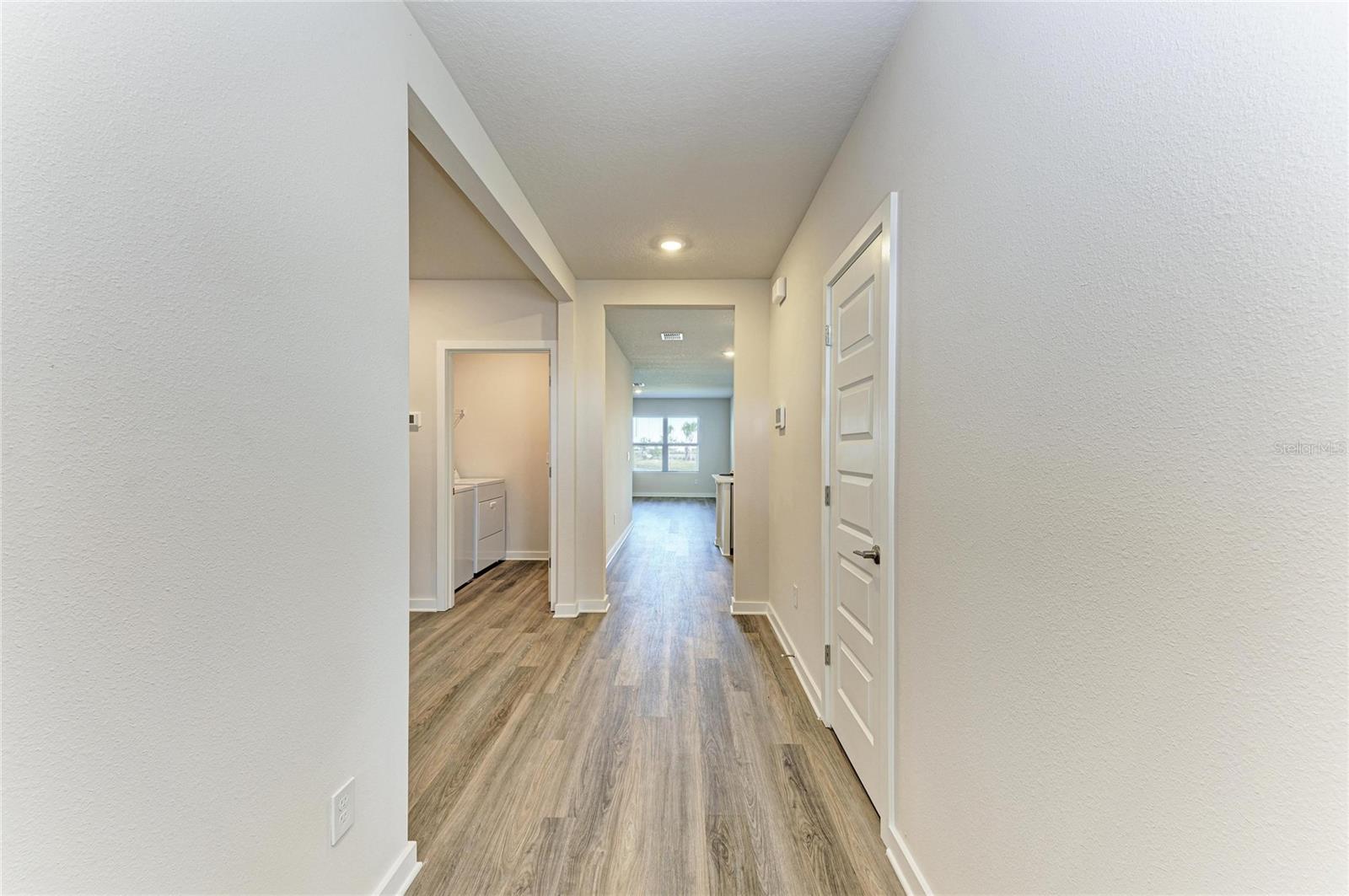 Image 6 of 66 For 18143 Wheathouse Place