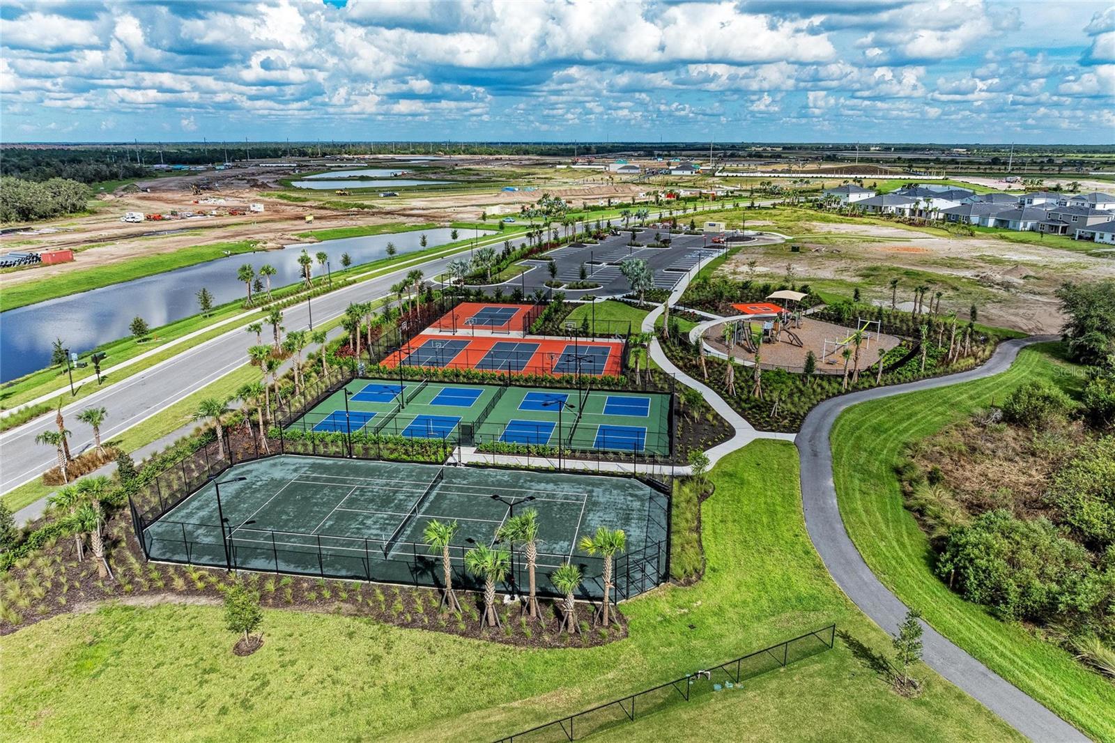 Image 64 of 66 For 18143 Wheathouse Place