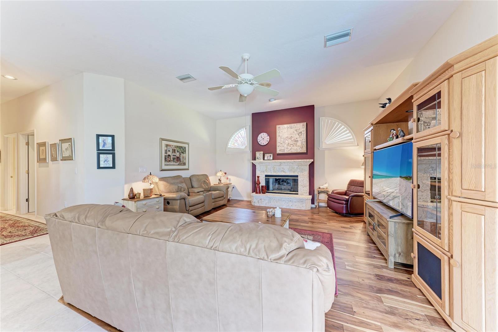 Image 10 of 69 For 8383 Cypress Hollow Drive