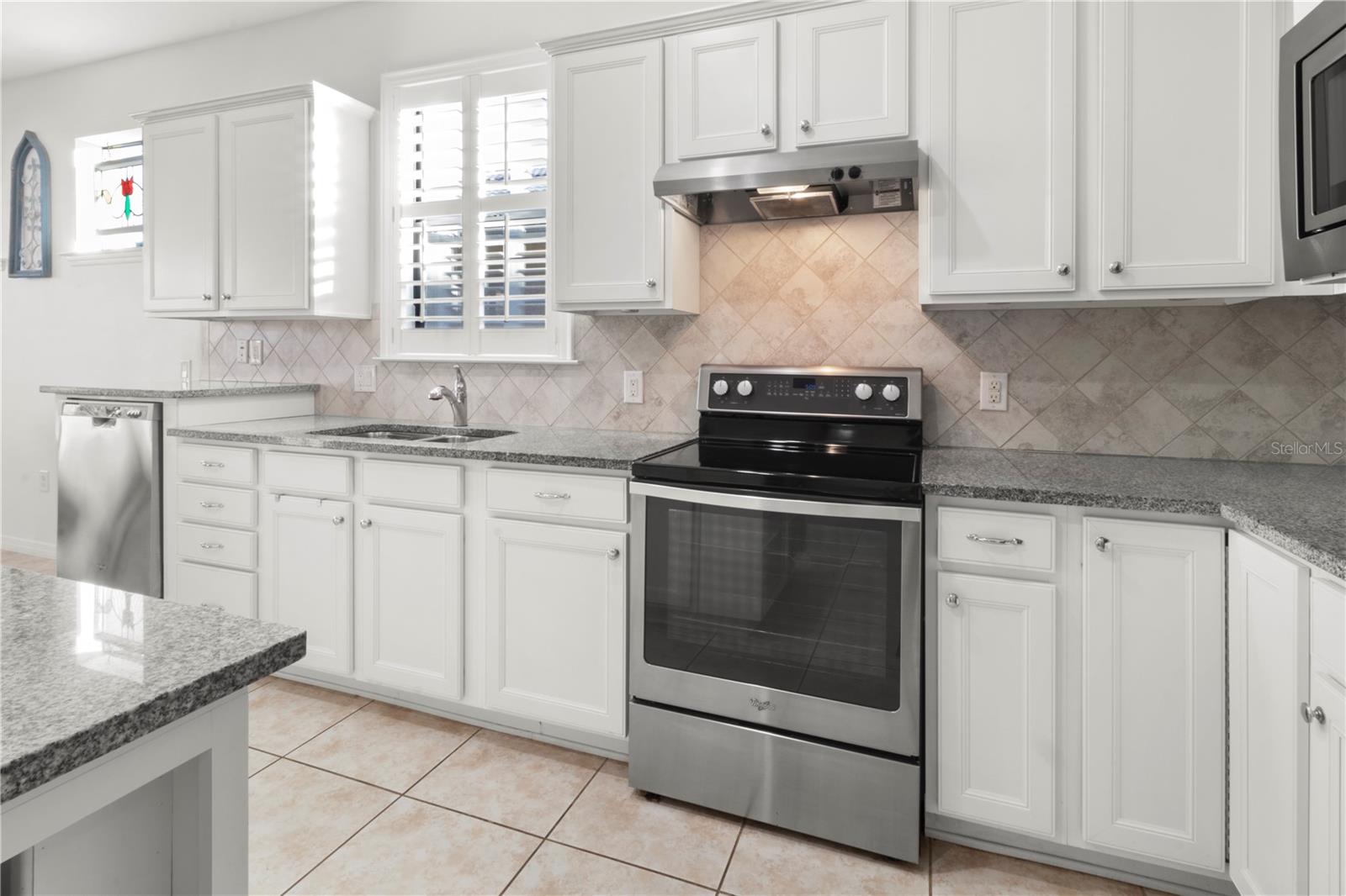 Image 11 of 65 For 19770 Quisto Street