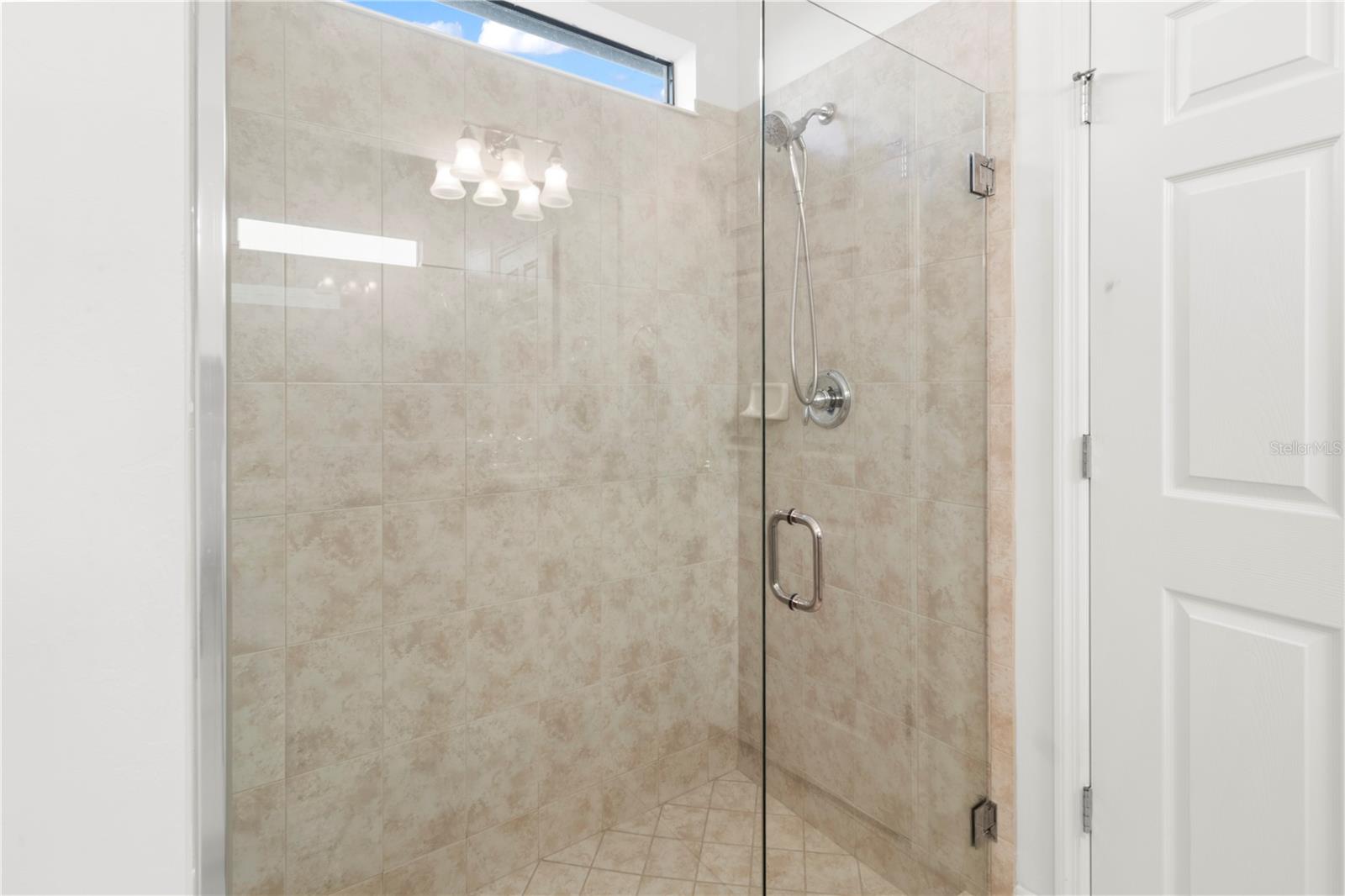 Image 27 of 65 For 19770 Quisto Street