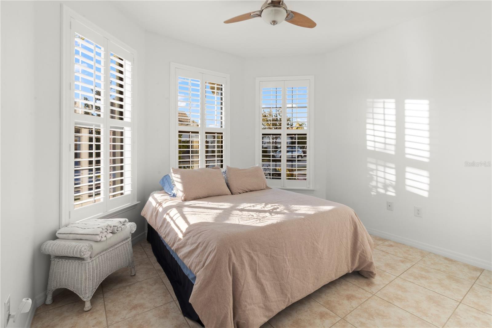 Image 29 of 65 For 19770 Quisto Street