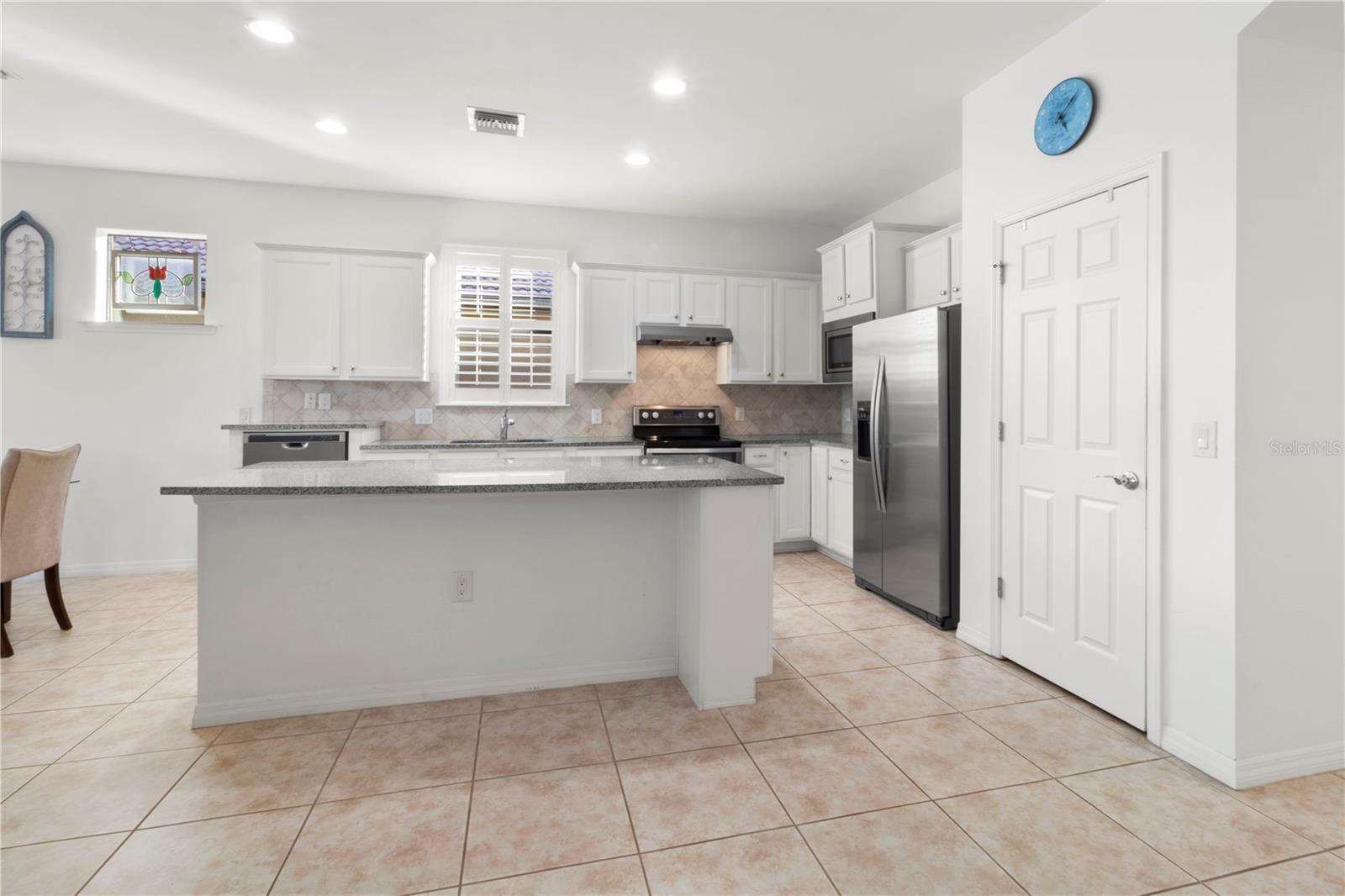 Image 7 of 65 For 19770 Quisto Street