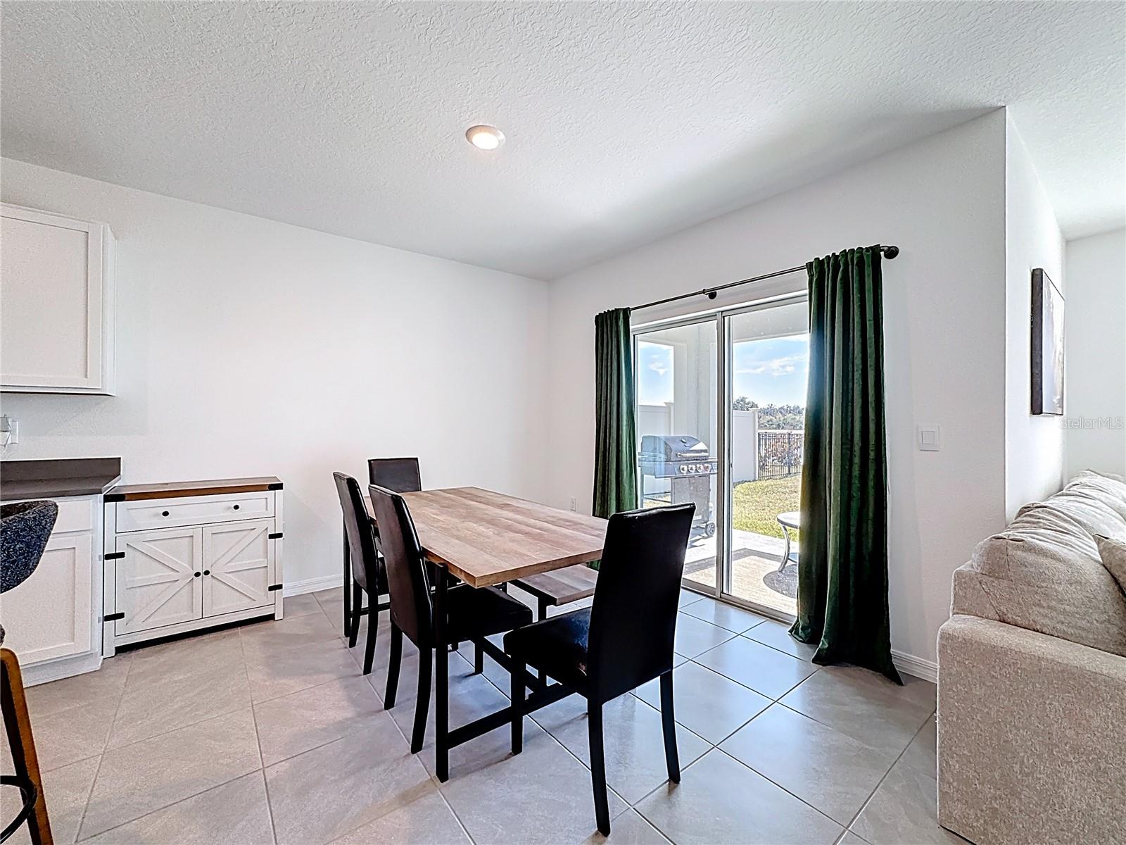 Image 9 of 22 For 3312 Ivy Hollow Drive