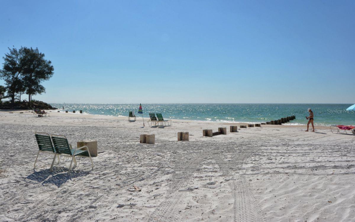 Image 48 of 69 For 19 Whispering Sands Drive 204