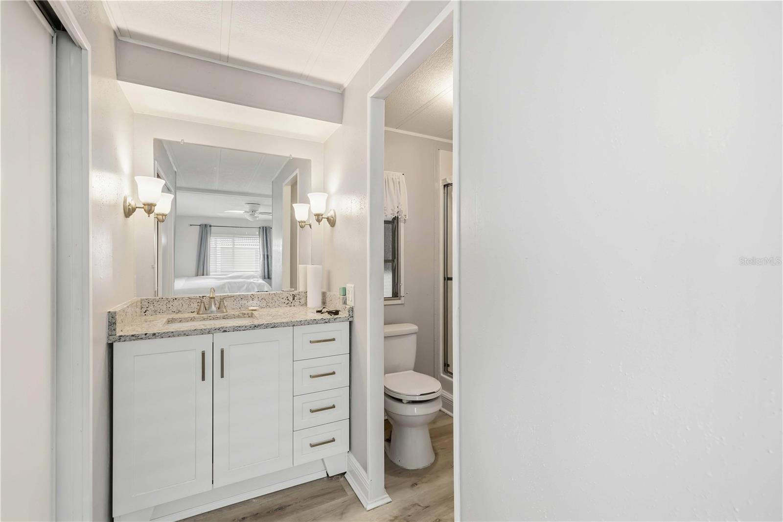 Image 16 of 27 For 10303 Burnt Store Road 54