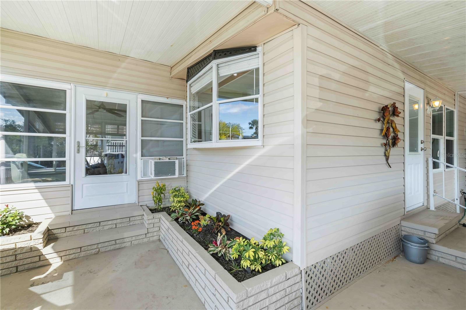 Image 2 of 27 For 10303 Burnt Store Road 54