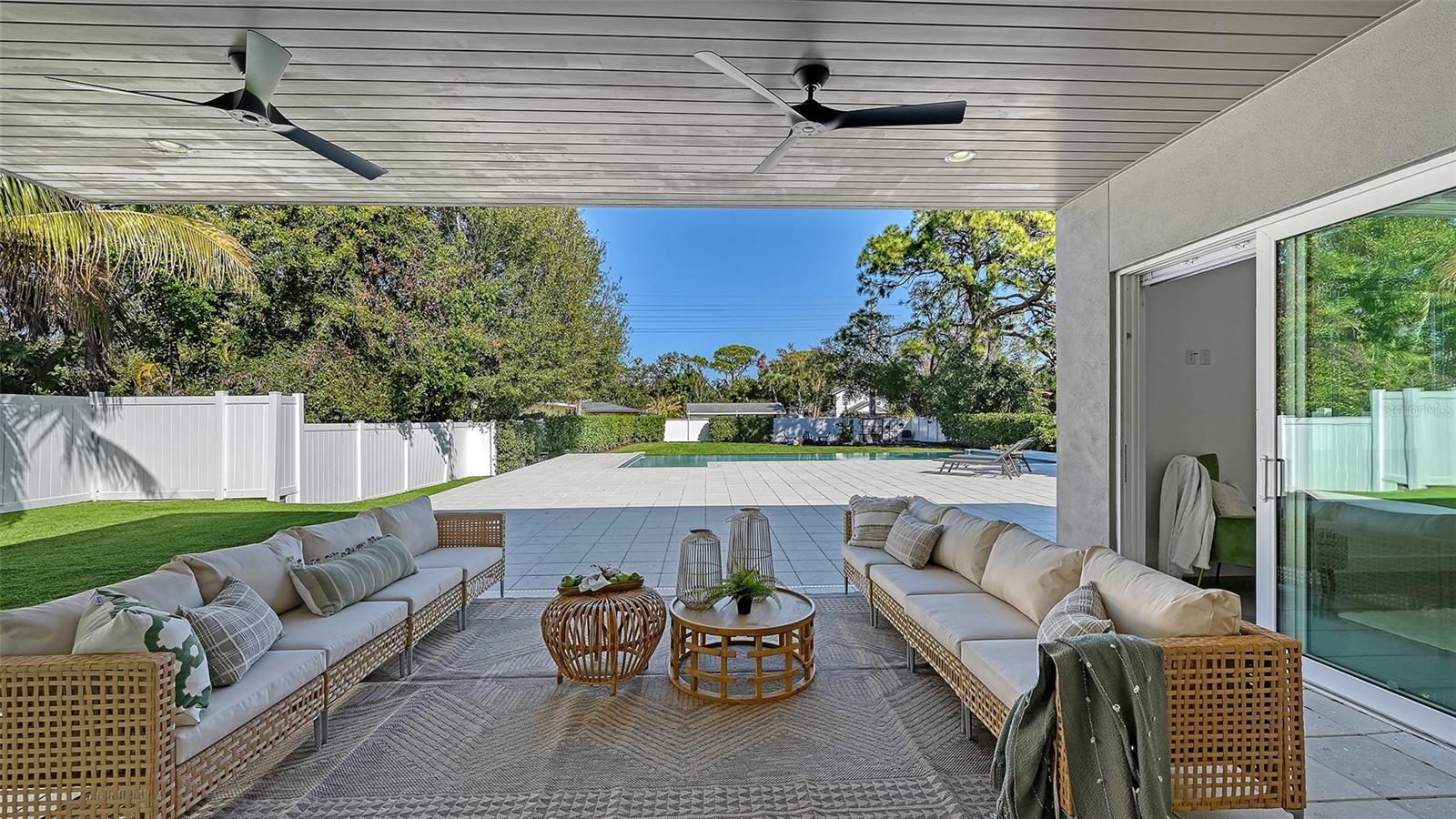 Image 19 of 100 For 2215 Datura Street