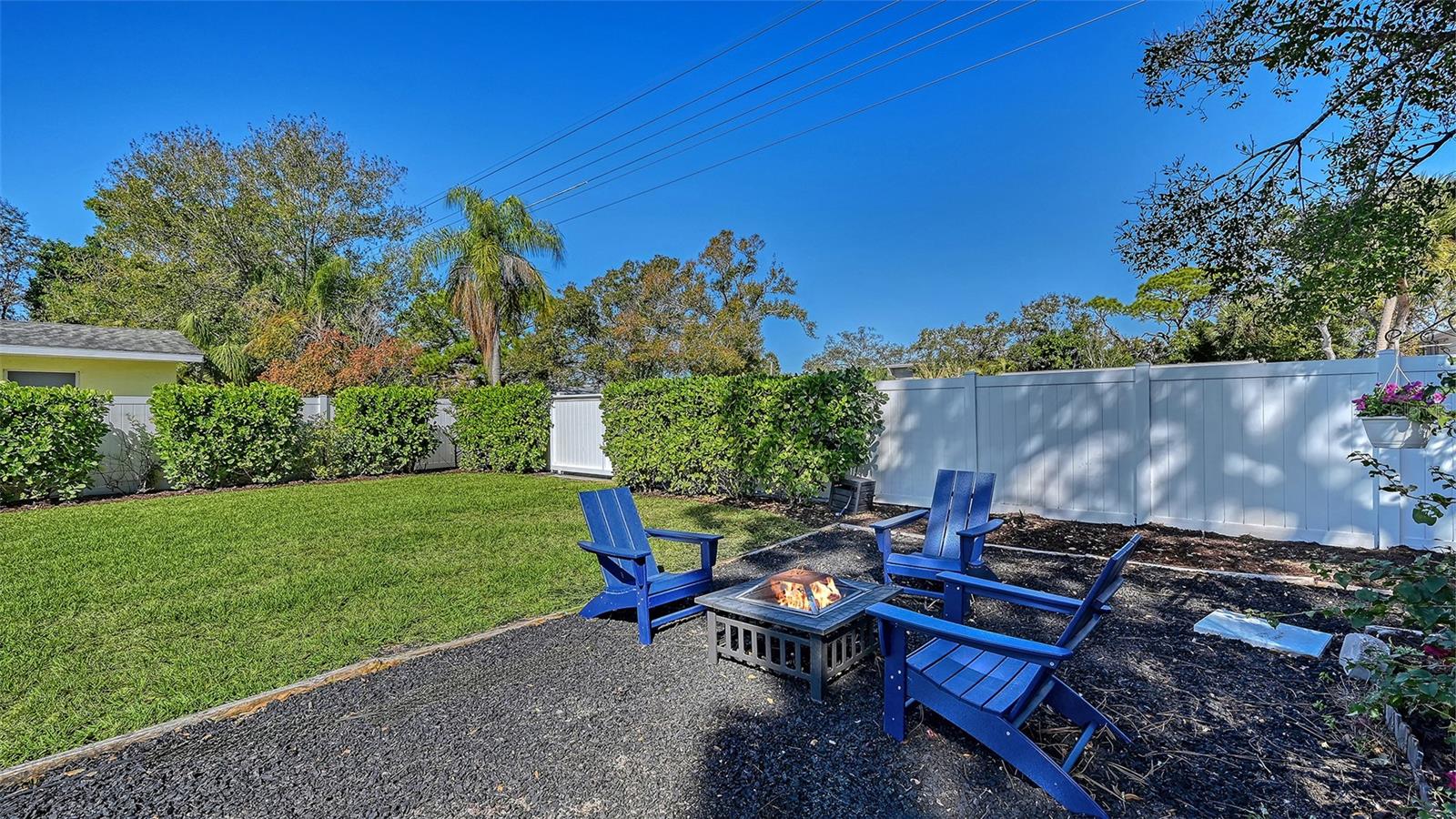Image 85 of 100 For 2215 Datura Street