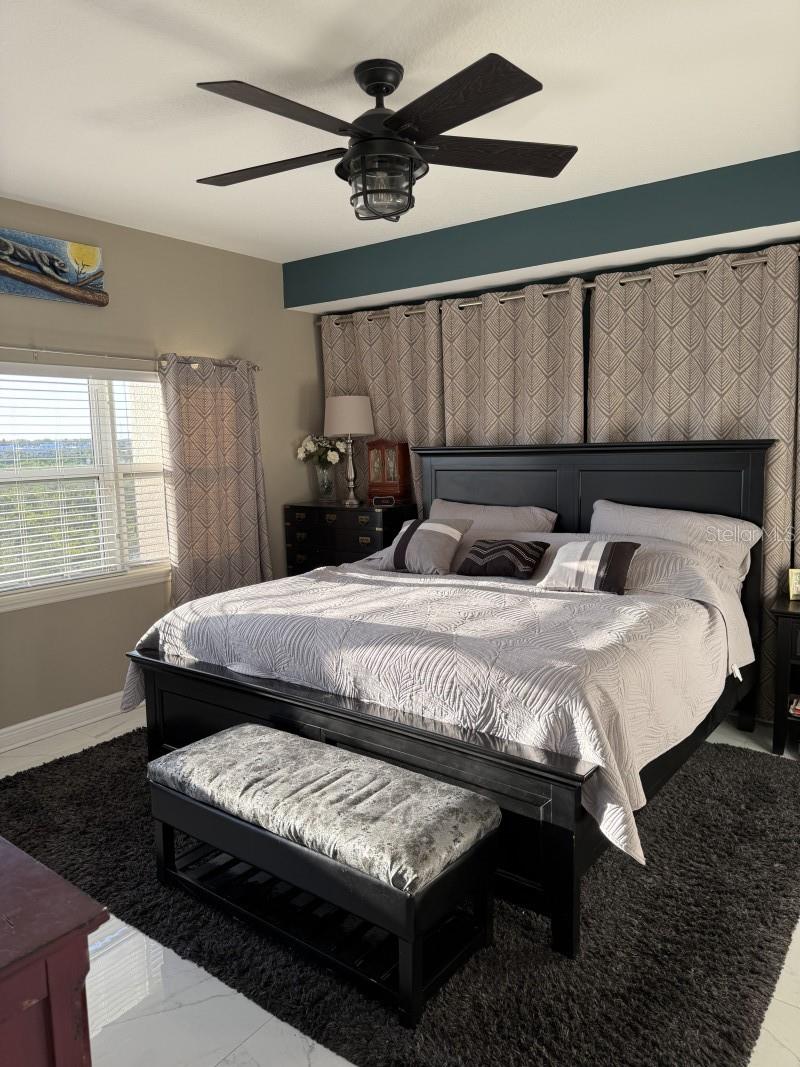 Image 8 of 12 For 7194 Key Haven Road 504