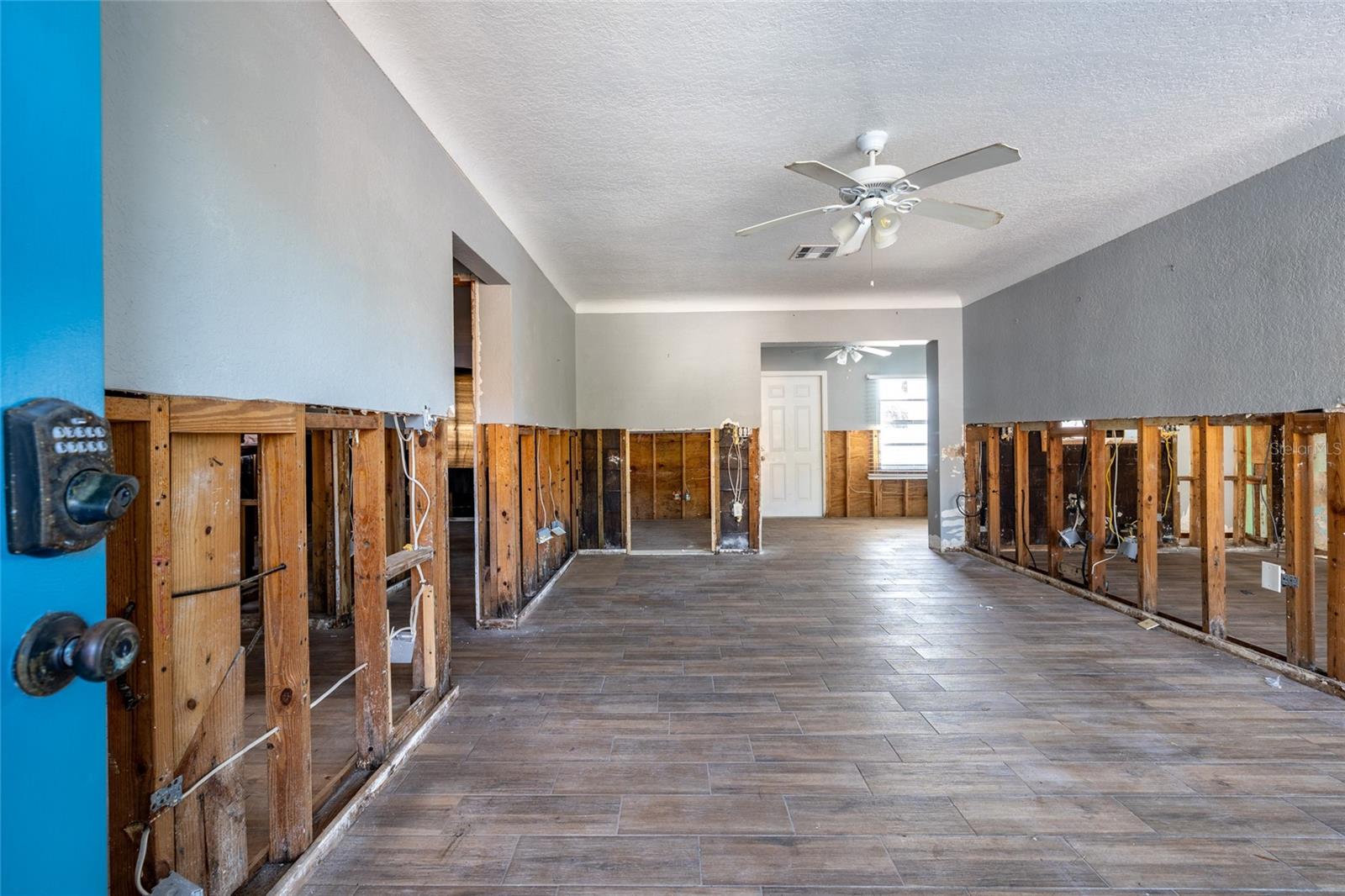 Image 12 of 43 For 340 84th Avenue