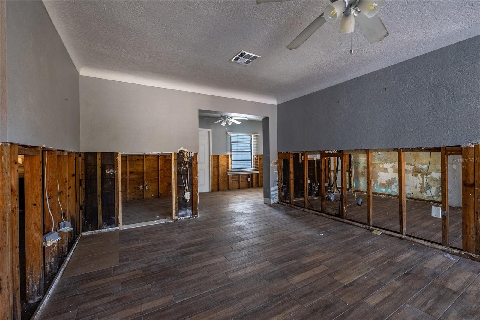 Image 13 of 43 For 340 84th Avenue