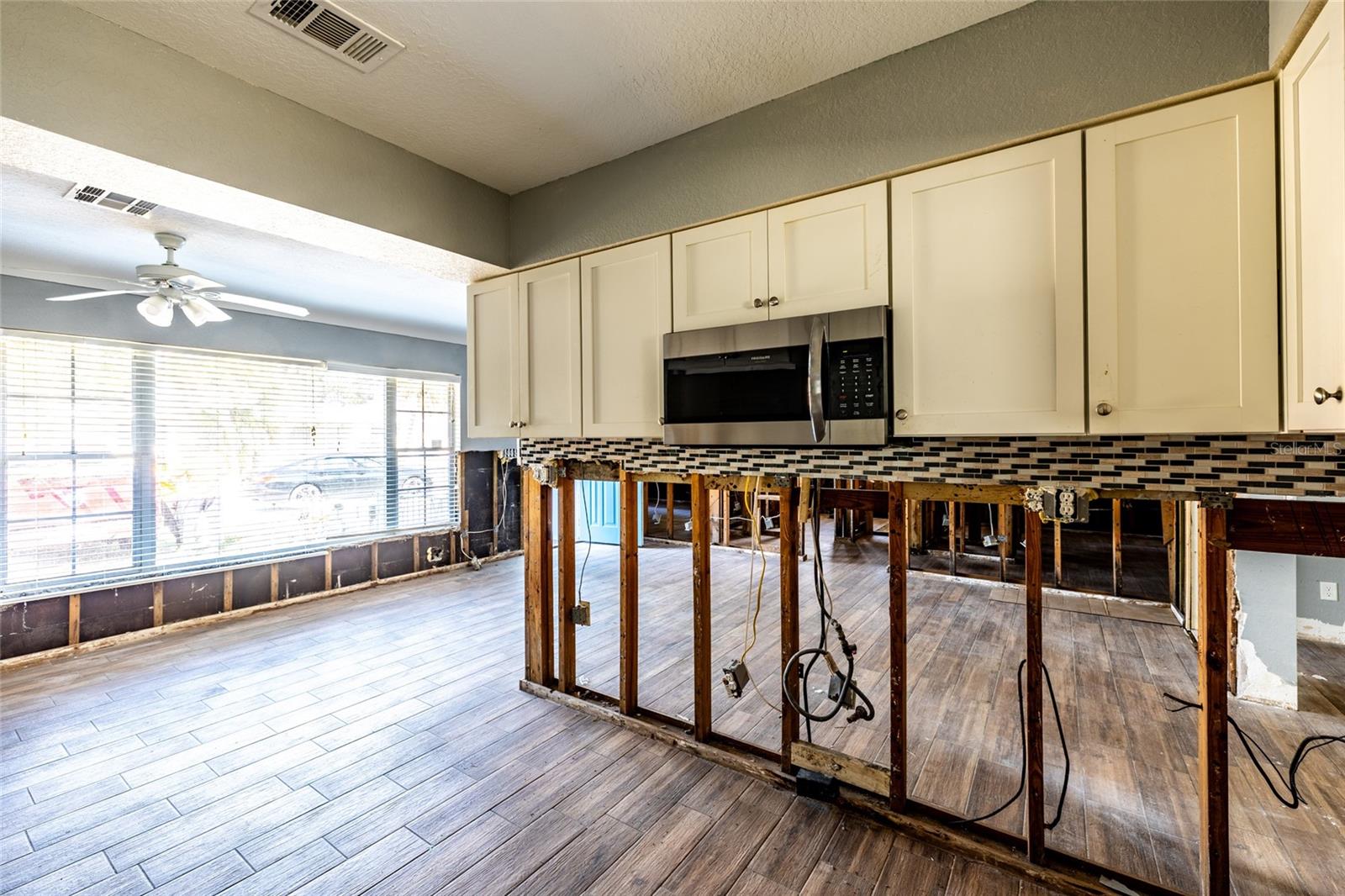 Image 18 of 43 For 340 84th Avenue