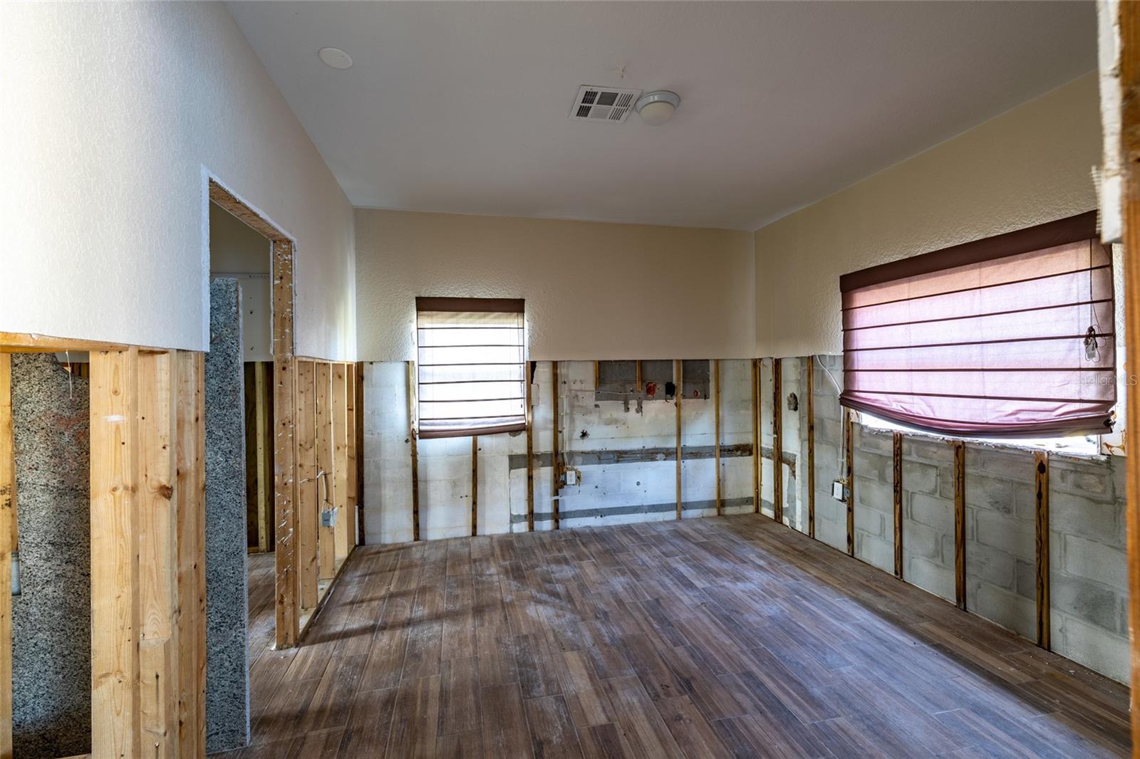 Image 20 of 43 For 340 84th Avenue