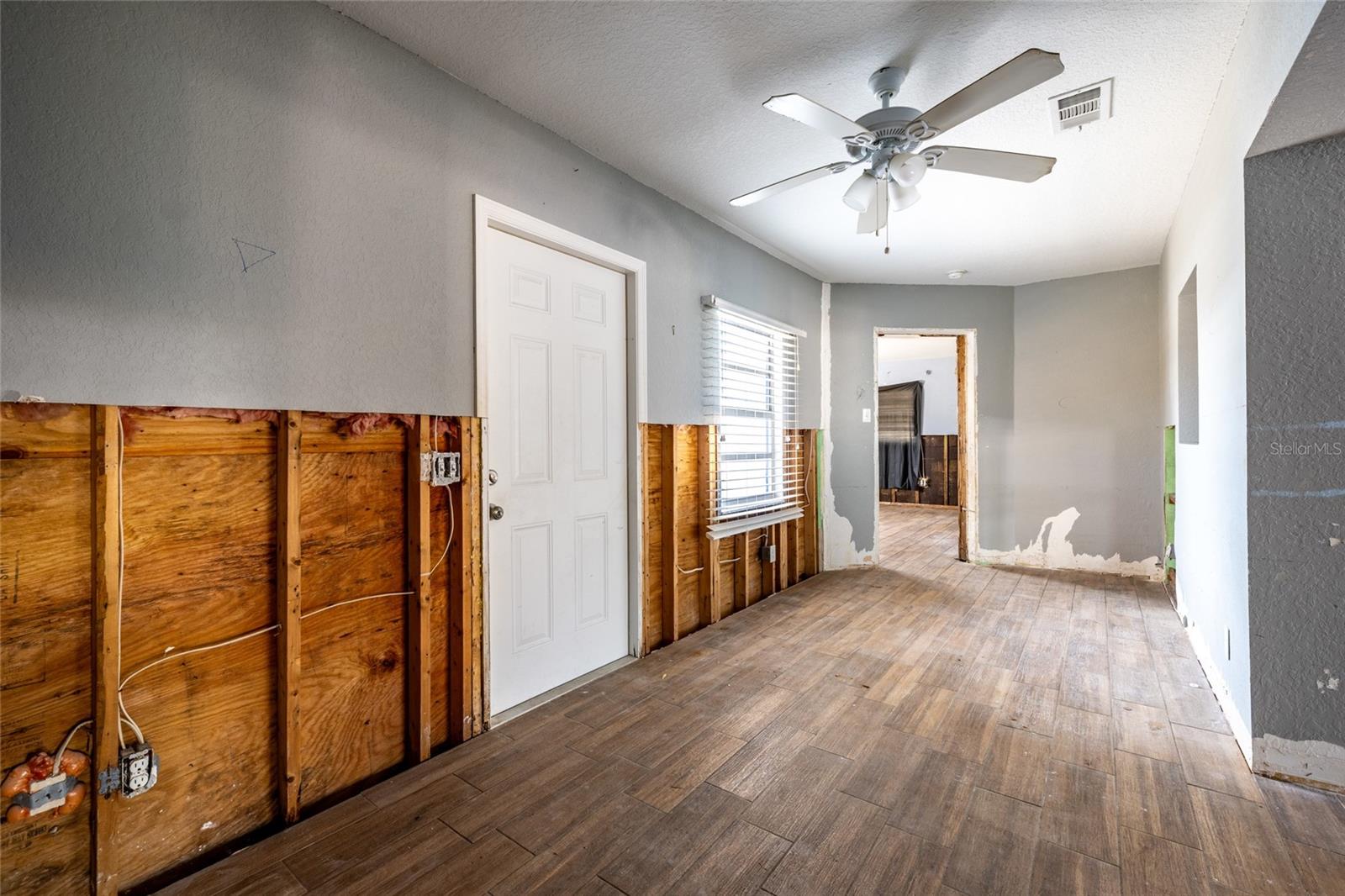 Image 25 of 43 For 340 84th Avenue