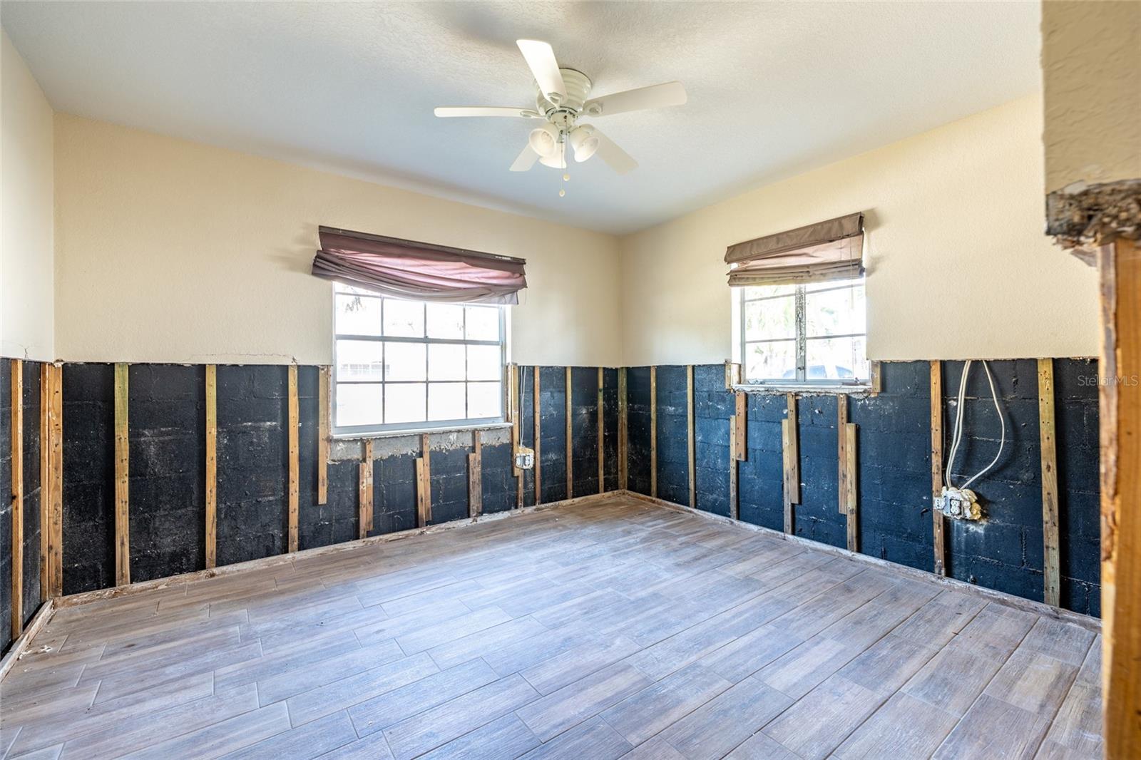 Image 37 of 43 For 340 84th Avenue