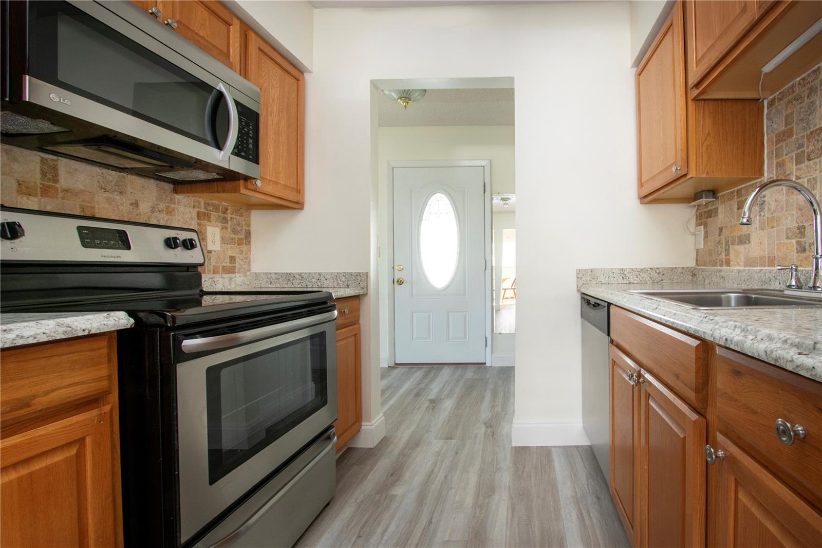 Image 13 of 71 For 3807 Joyce Drive