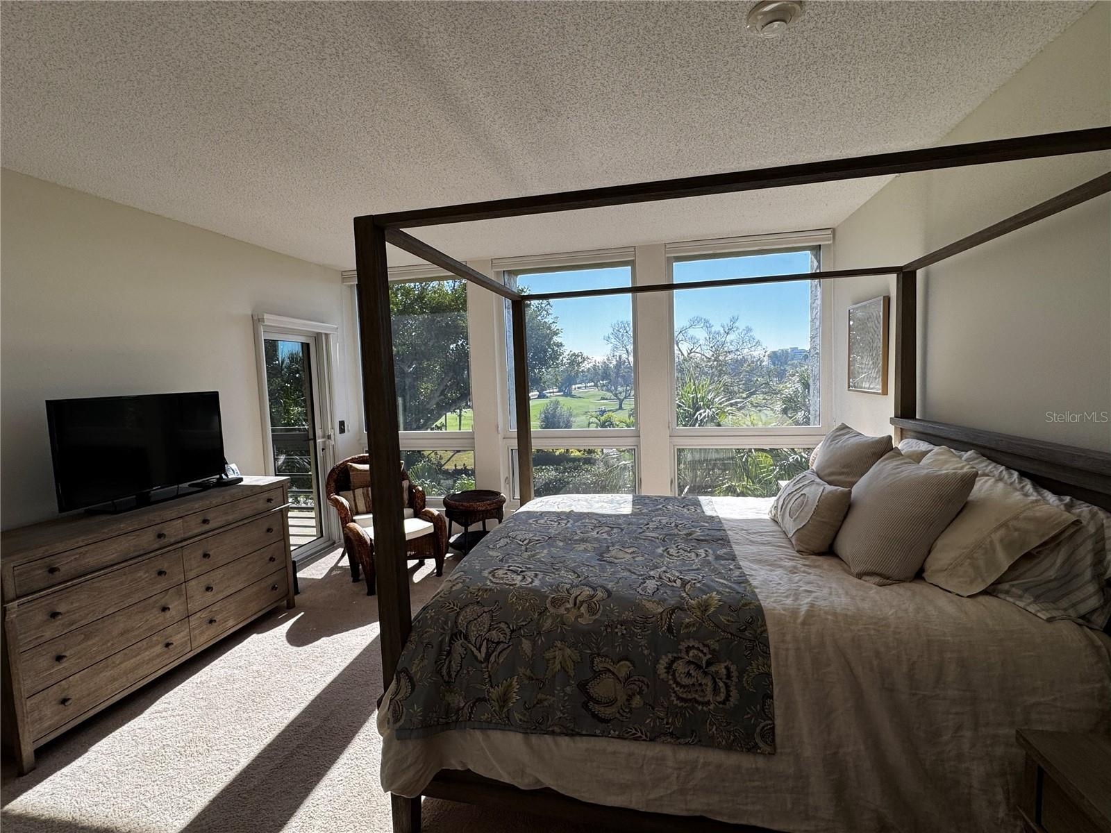 Image 14 of 60 For 1085 Gulf Of Mexico Drive 205