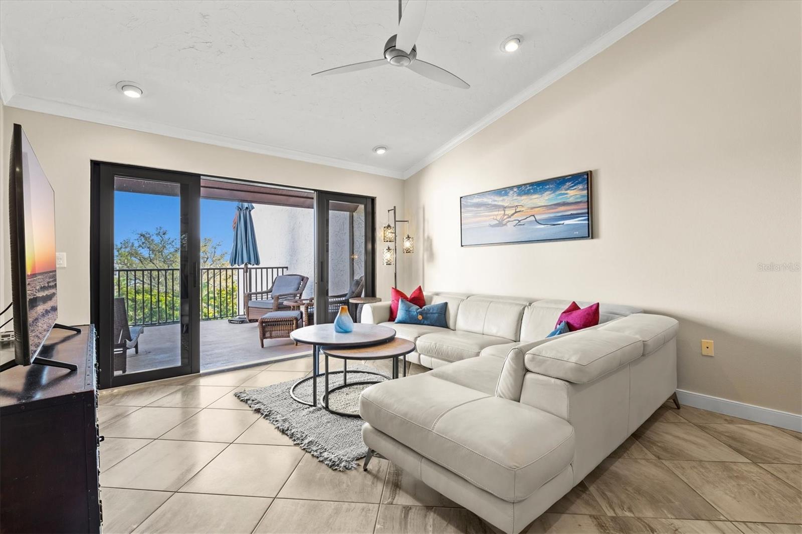 Image 11 of 58 For 1624 Stickney Point Road 24-407