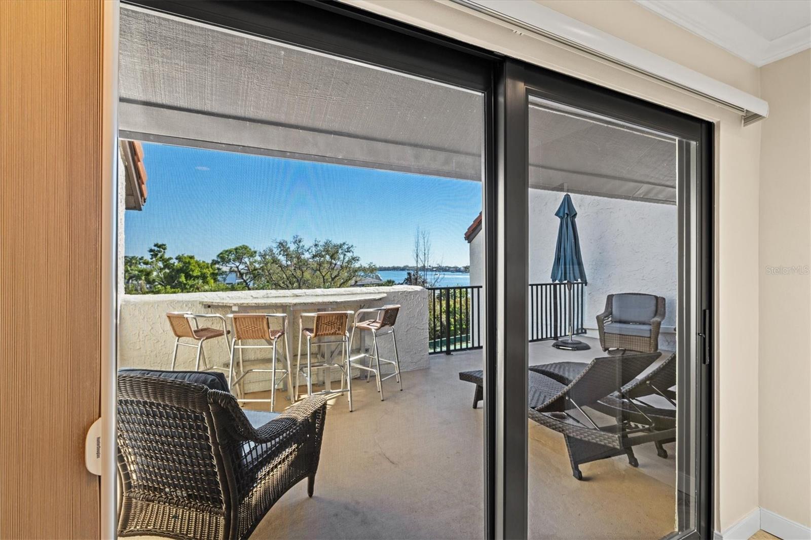 Image 18 of 58 For 1624 Stickney Point Road 24-407