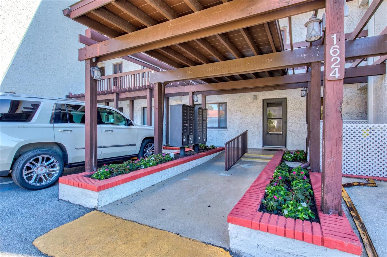 Image 34 of 58 For 1624 Stickney Point Road 24-407