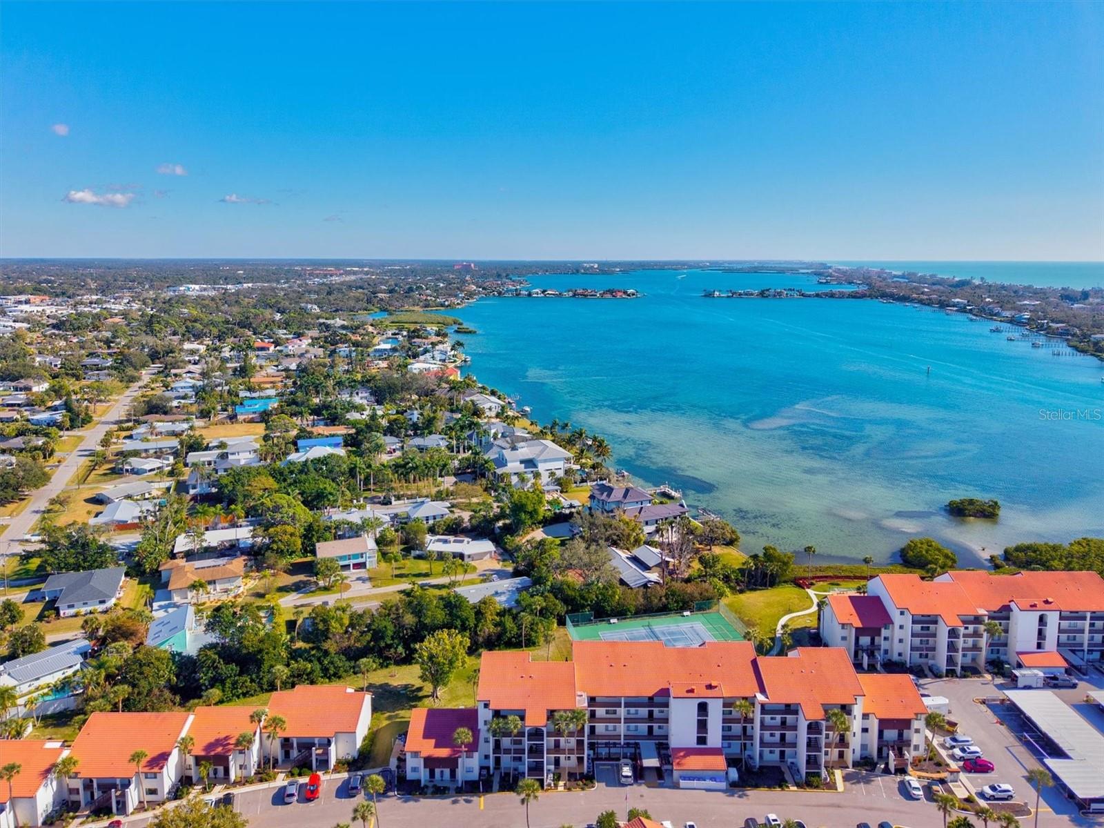 Image 38 of 58 For 1624 Stickney Point Road 24-407