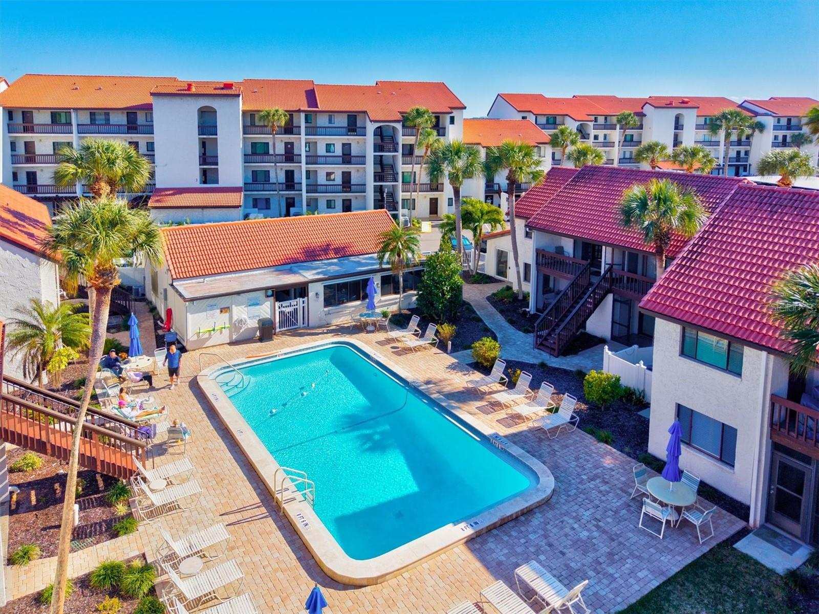 Image 45 of 58 For 1624 Stickney Point Road 24-407