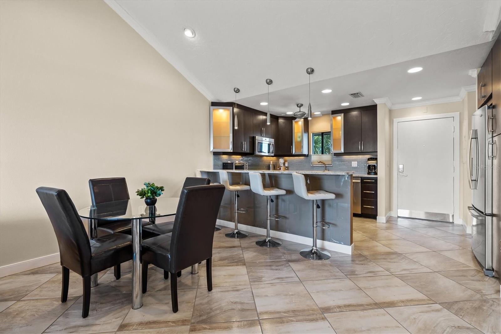 Image 8 of 58 For 1624 Stickney Point Road 24-407