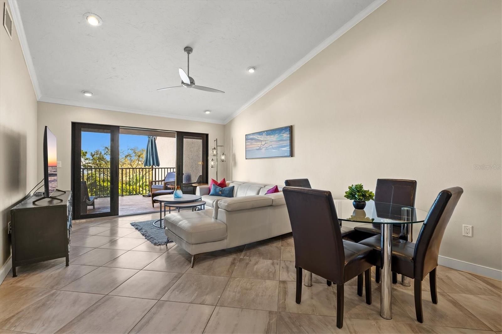 Image 9 of 58 For 1624 Stickney Point Road 24-407