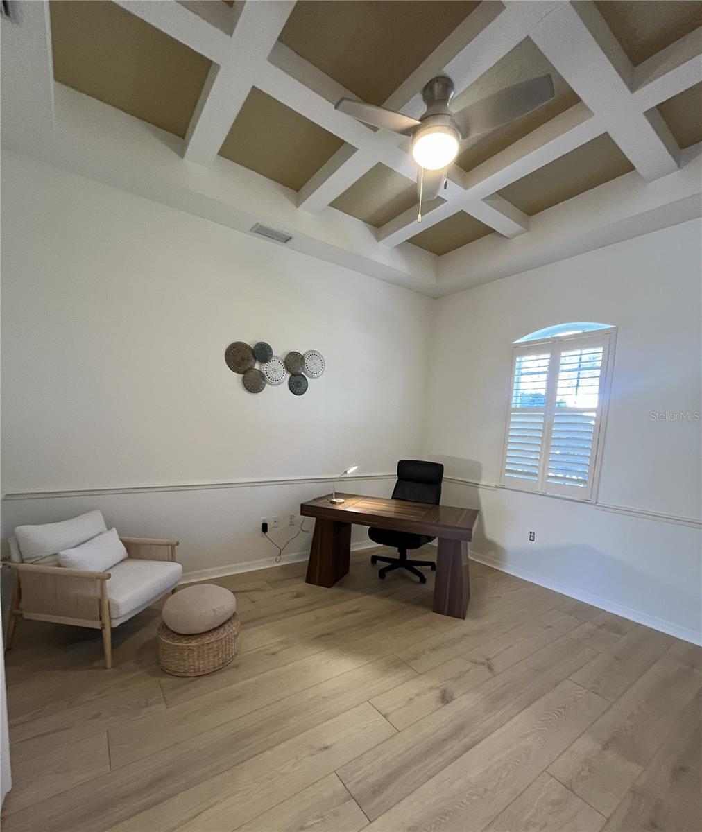 Image 21 of 38 For 442 Tremingham Way