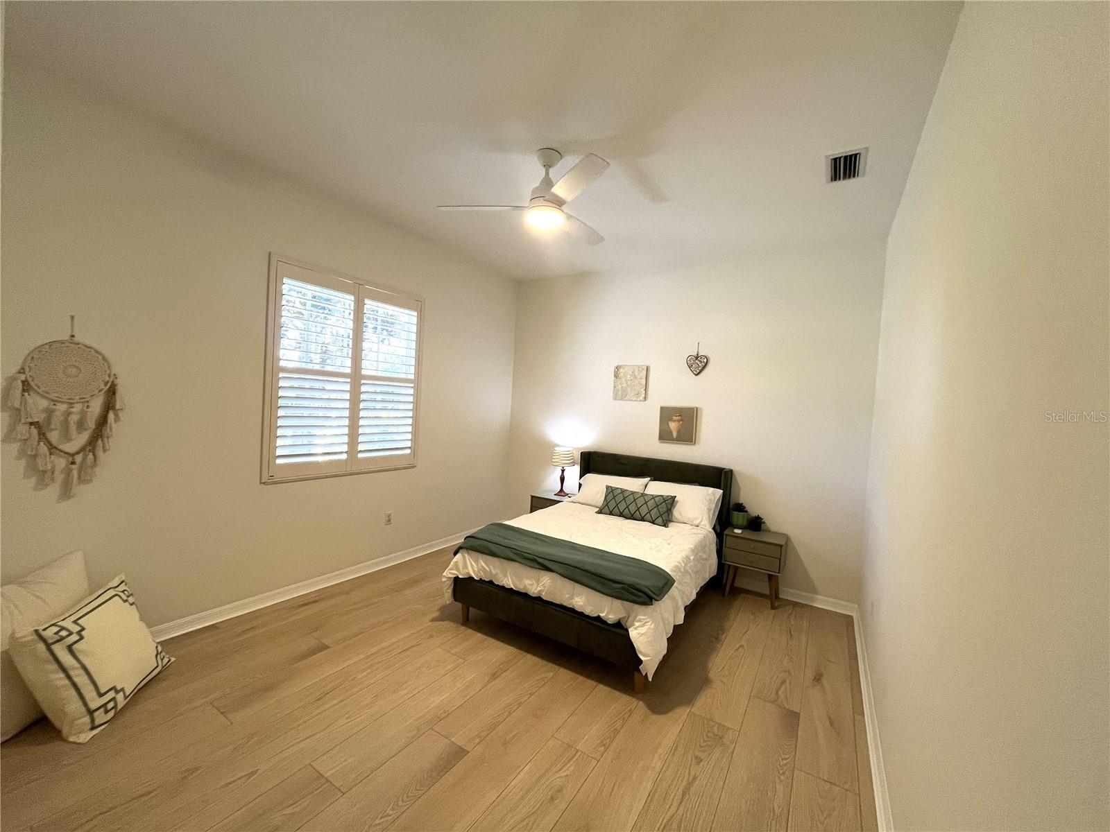 Image 22 of 38 For 442 Tremingham Way